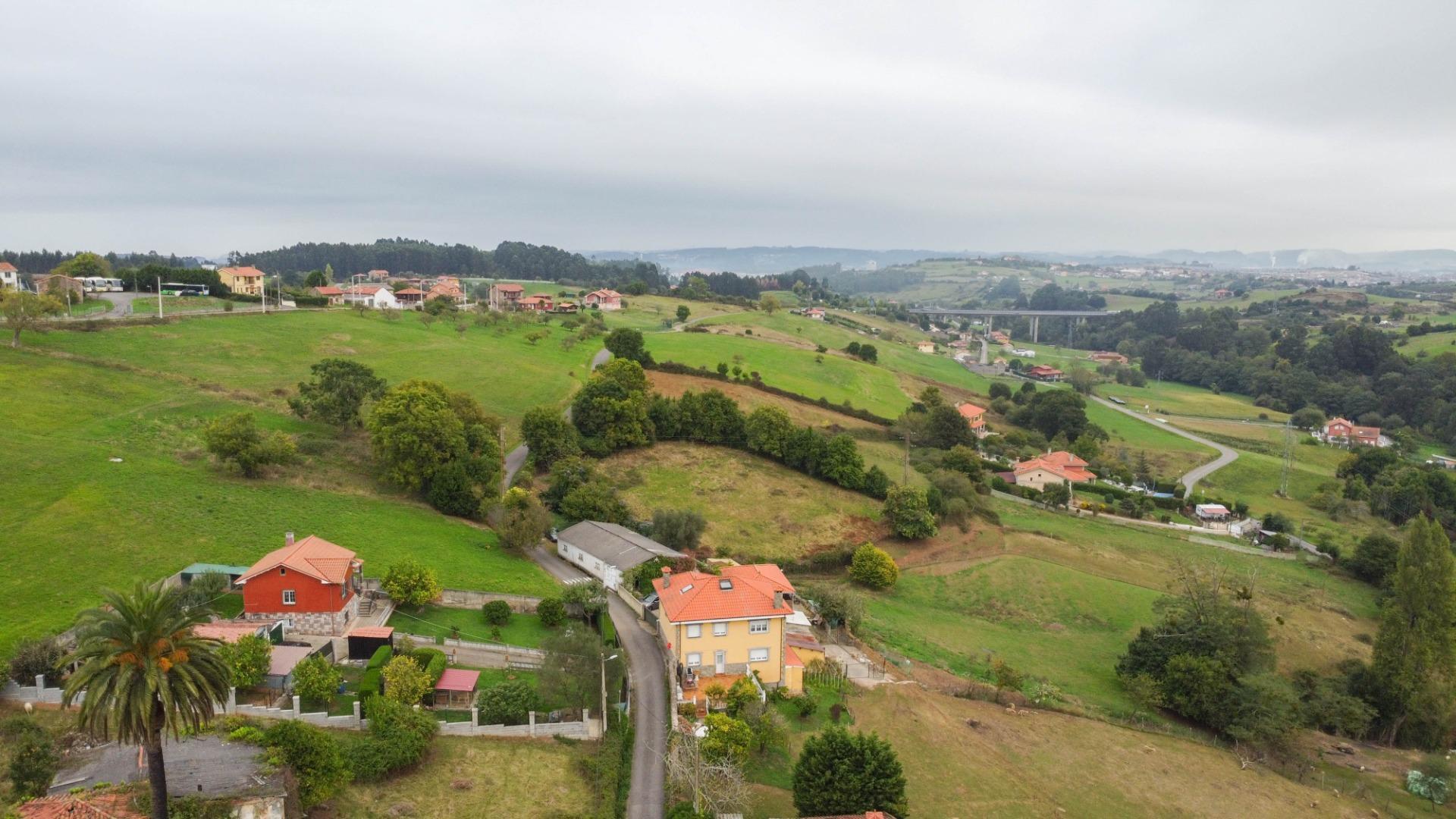 Plot in Corvera de Asturias