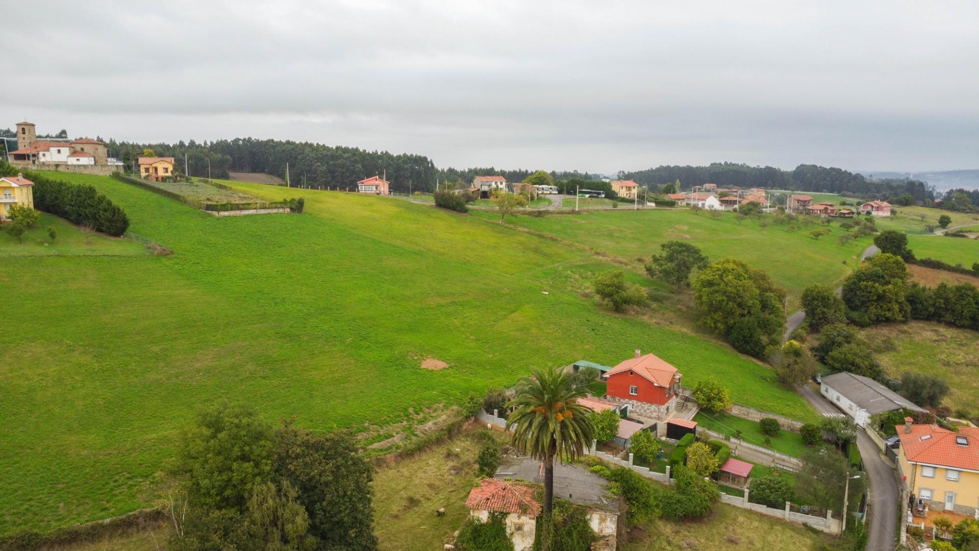 Plot in Corvera de Asturias