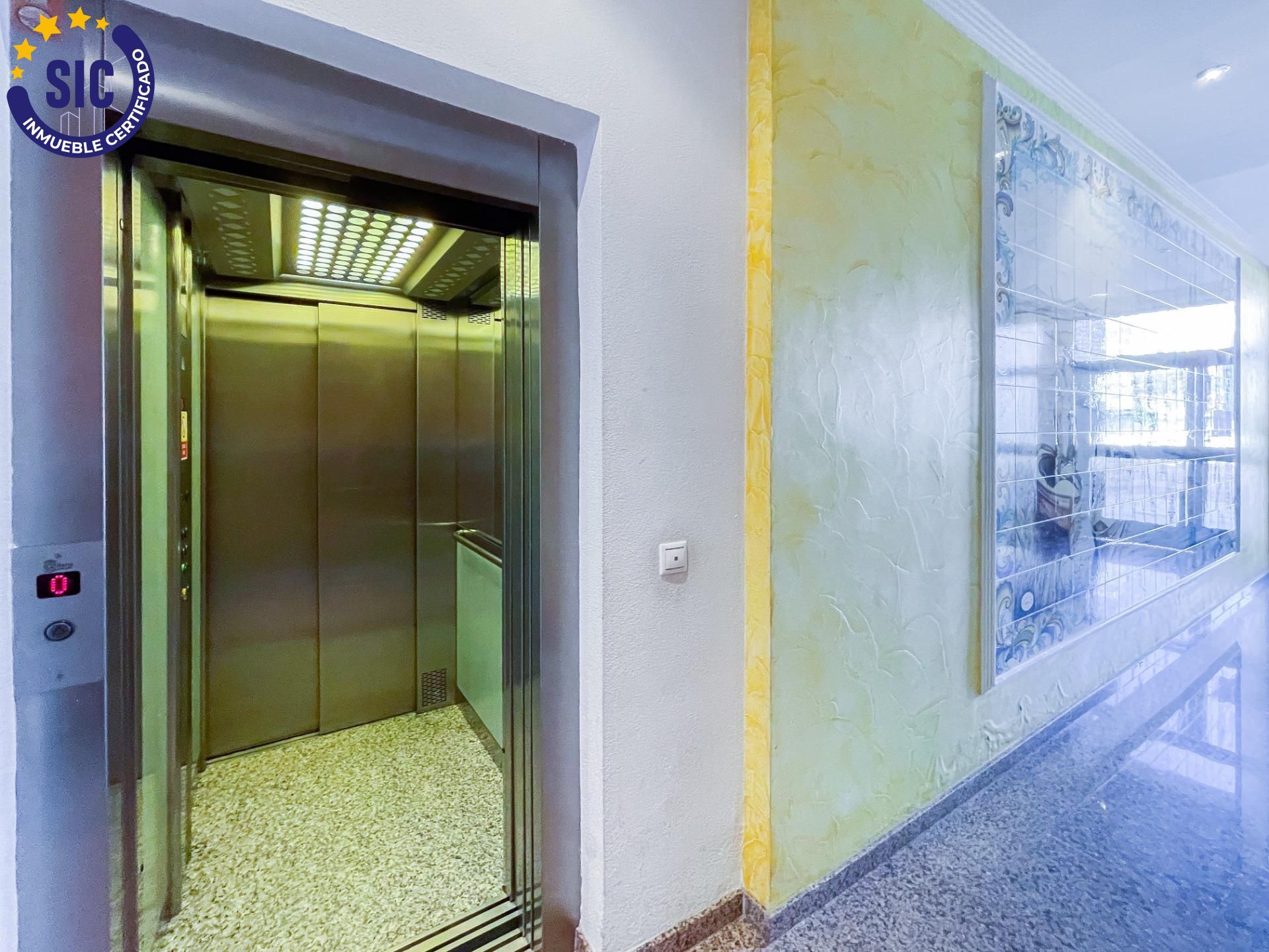 Apartment in Manises