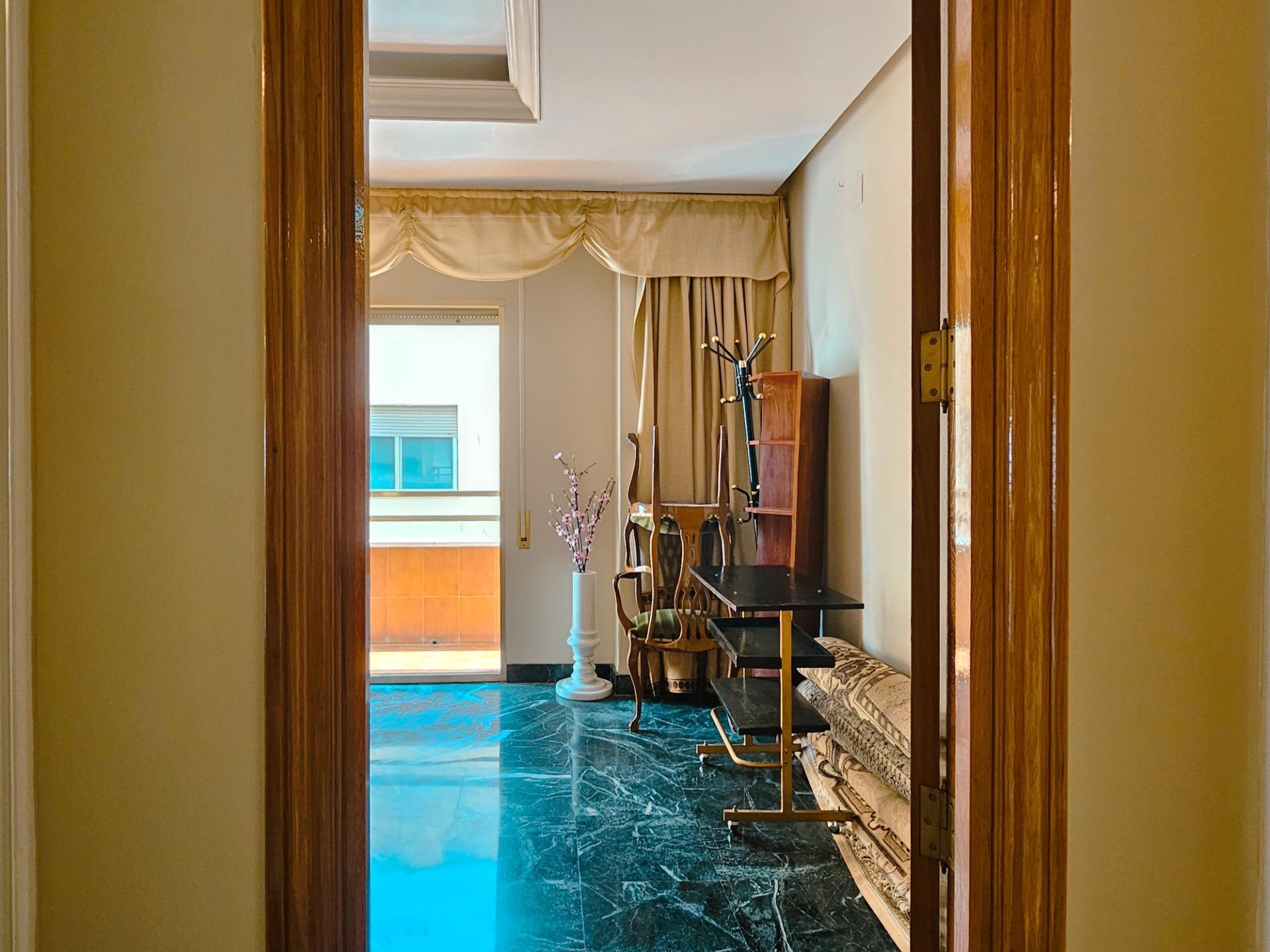 Apartment in Oliva