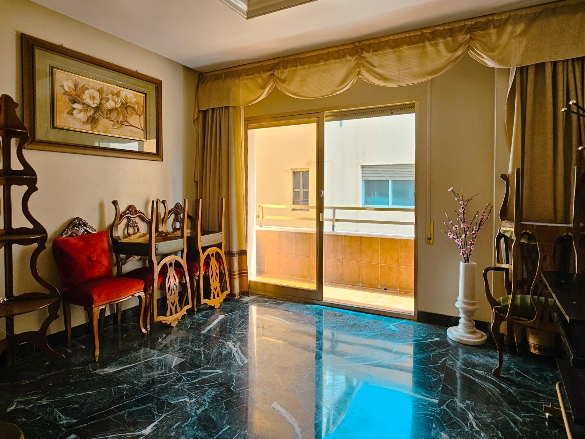 Apartment in Oliva