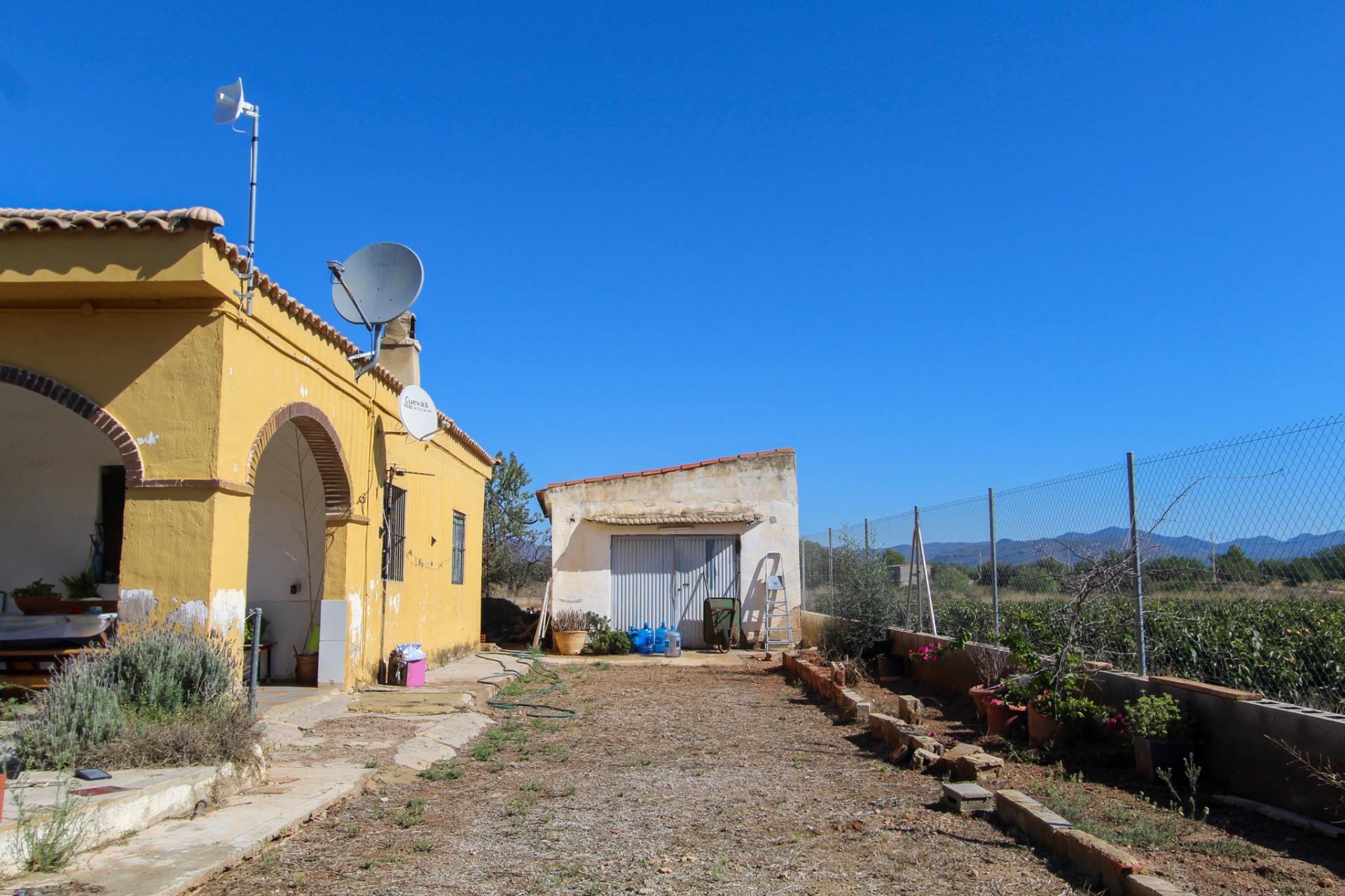 Villa in Lliria
