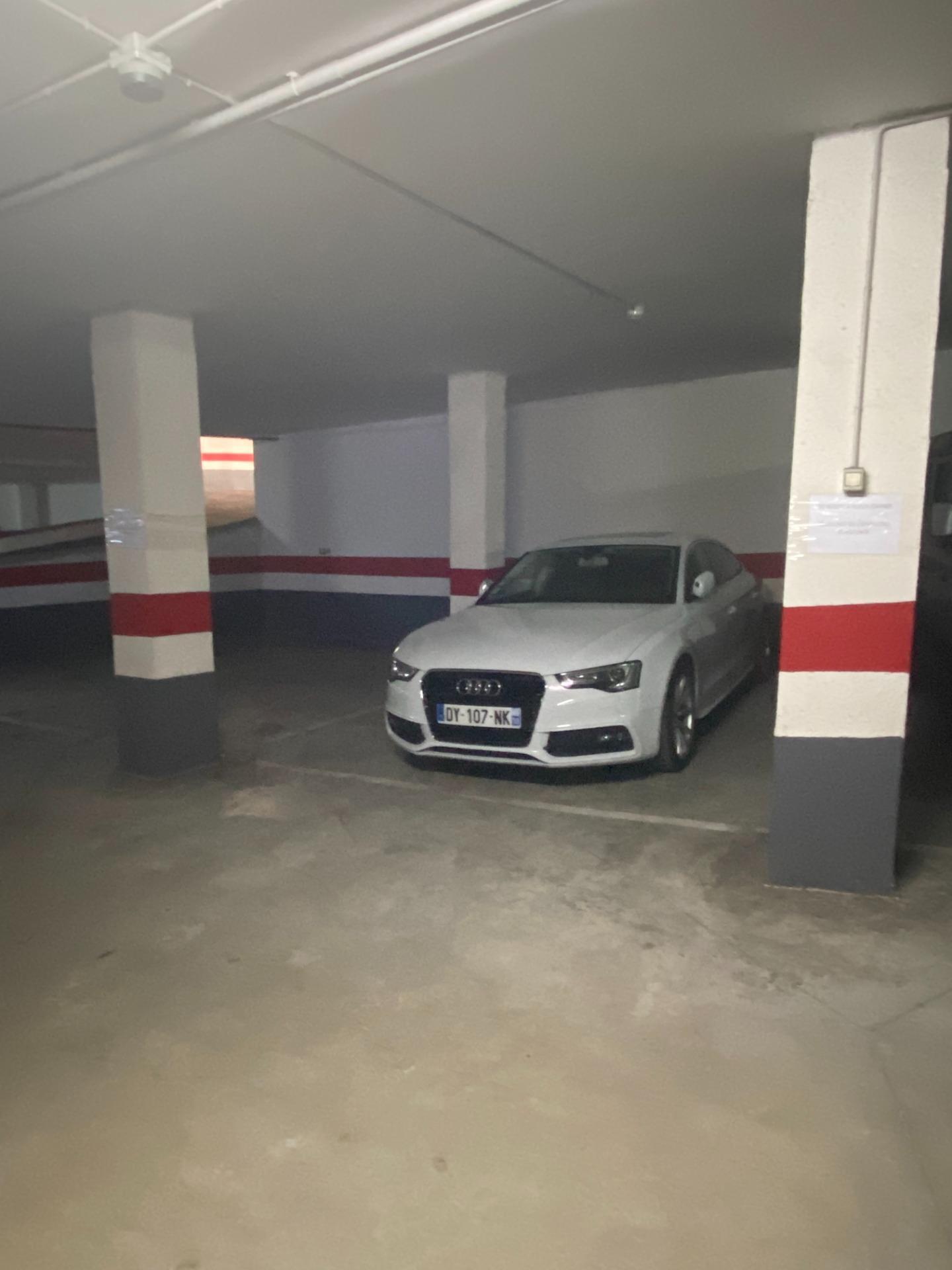 Garajes in Benalmádena