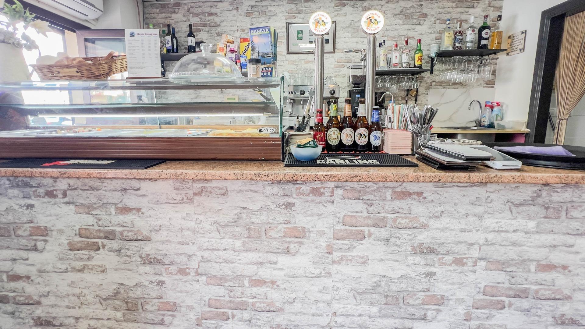 Business in San Luis de Sabinillas