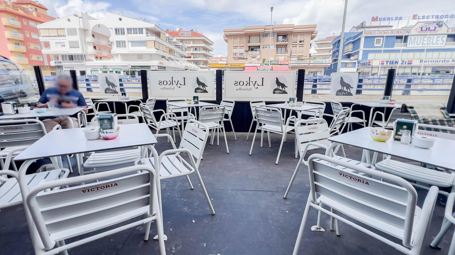 Business in San Luis de Sabinillas