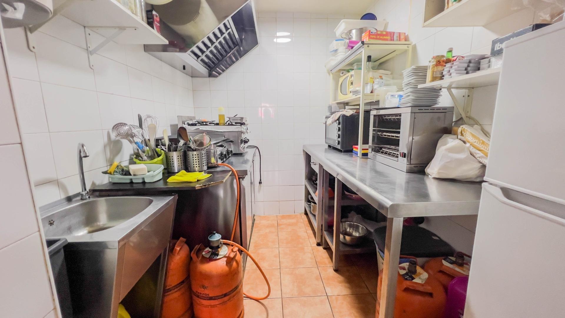 Business in San Luis de Sabinillas