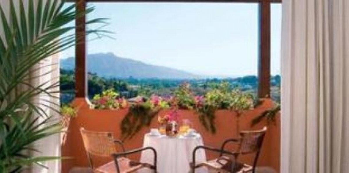 Apartment in Benahavis