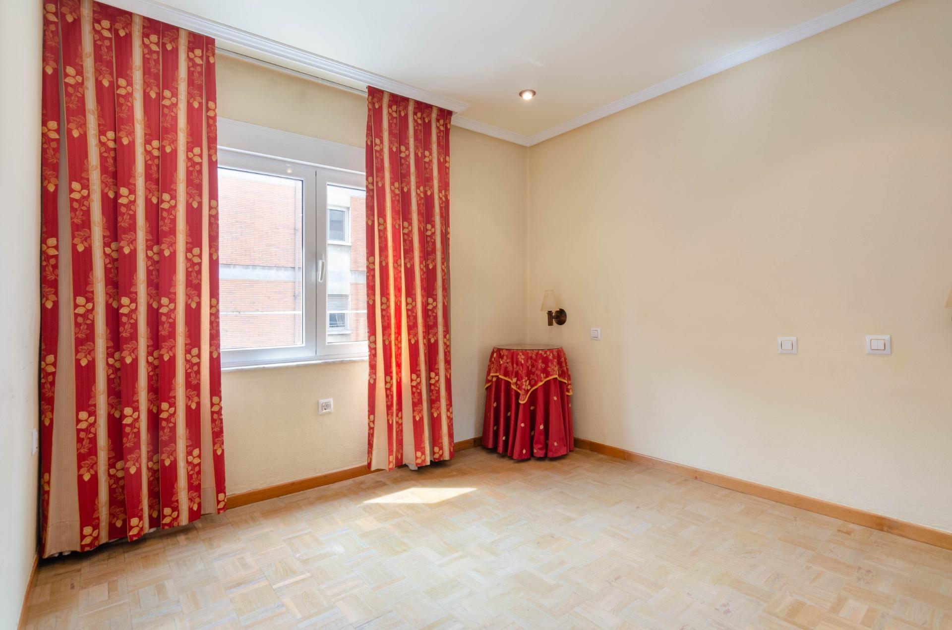 Apartment in Mieres