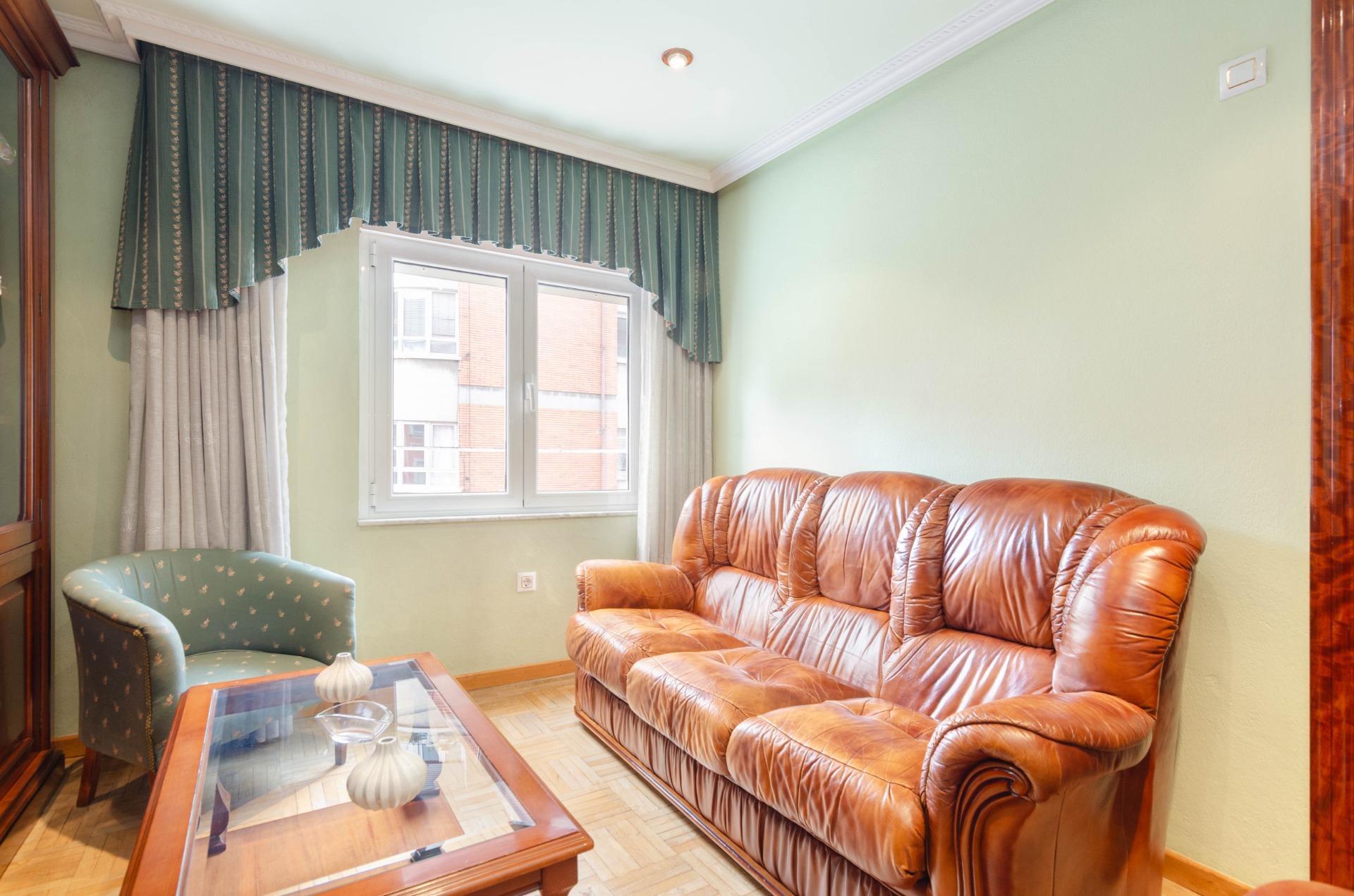 Apartment in Mieres