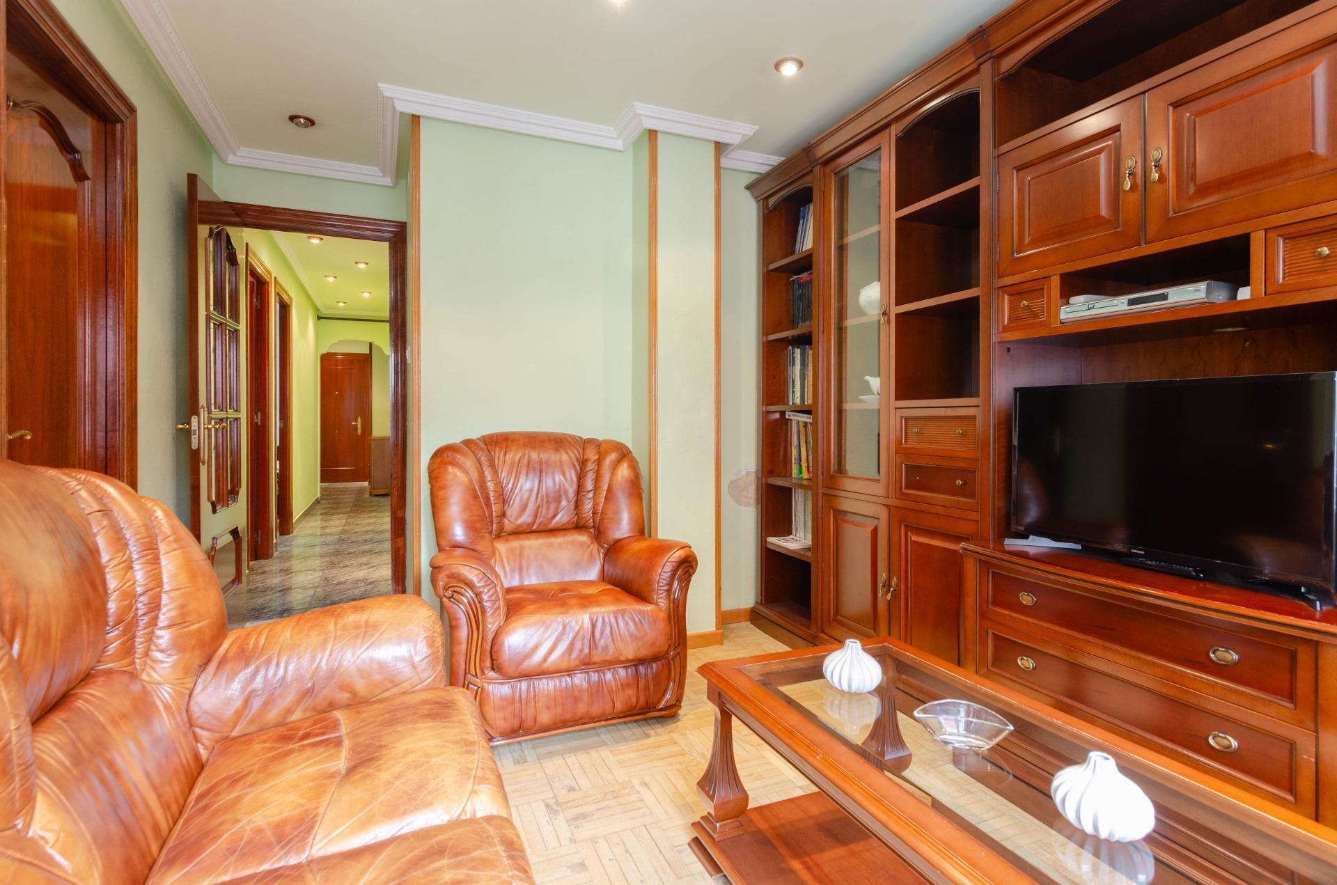 Apartment in Mieres