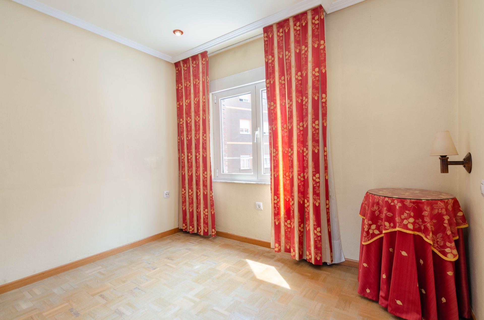 Apartment in Mieres