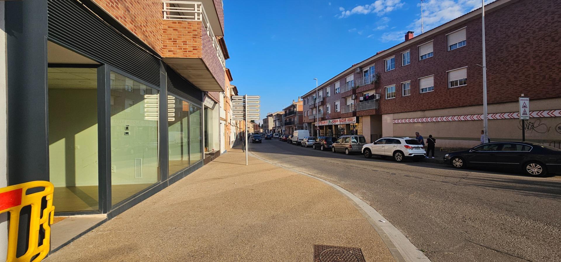 Business in La Almunia de Doña Godina