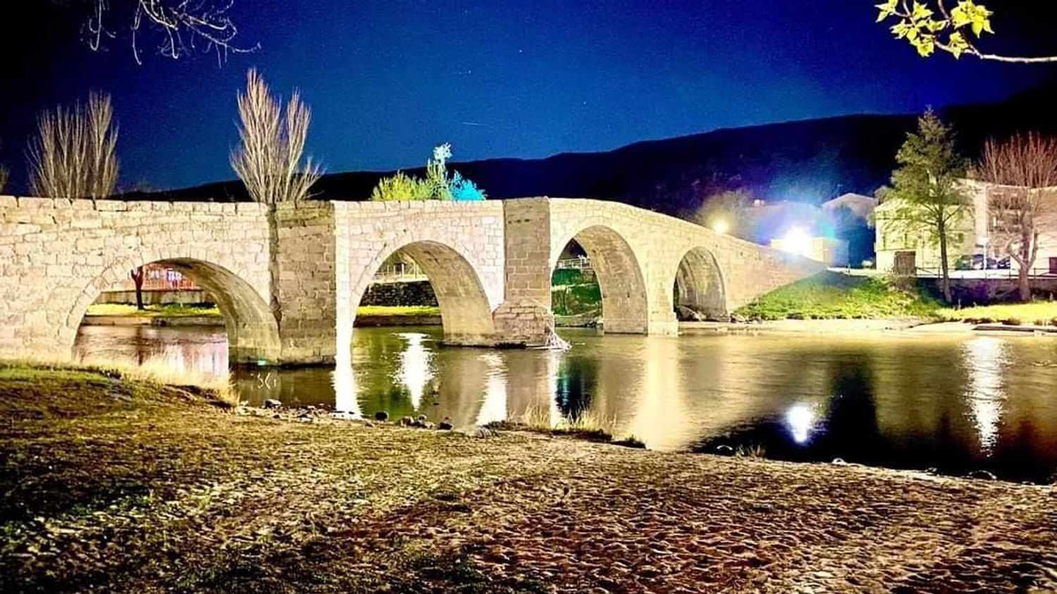 Edificios-Venta-Navaluenga-1834987-Foto-19