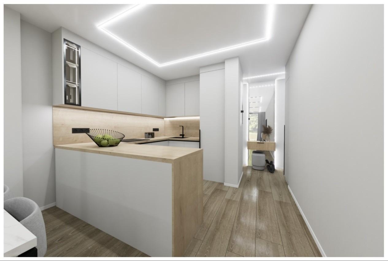 Obra nueva con piscina en la azotea a solo 250 m del mar en Torrevieja