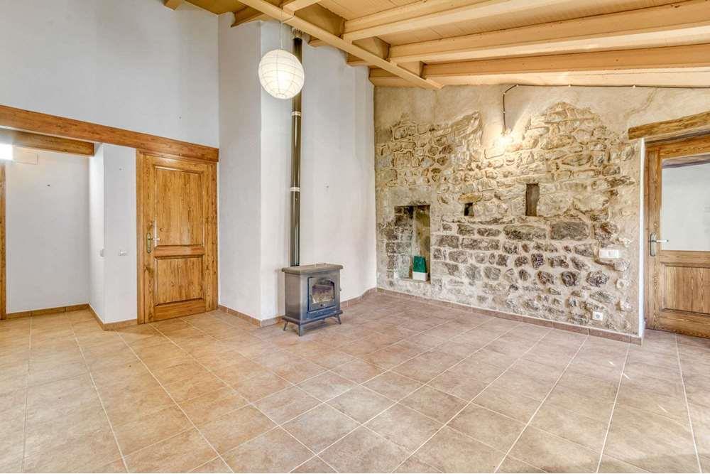 Pisos-Venta-Sant Joan les Fonts-1893760-Foto-8