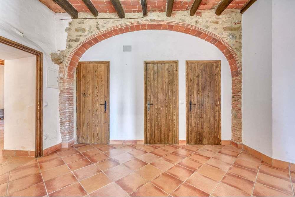 Pisos-Venta-Sant Joan les Fonts-1893760-Foto-27