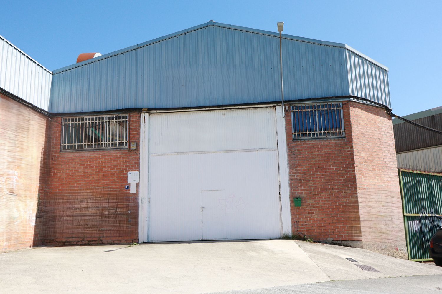 Naves-Venta-Berrioplano-1719292-Foto-12