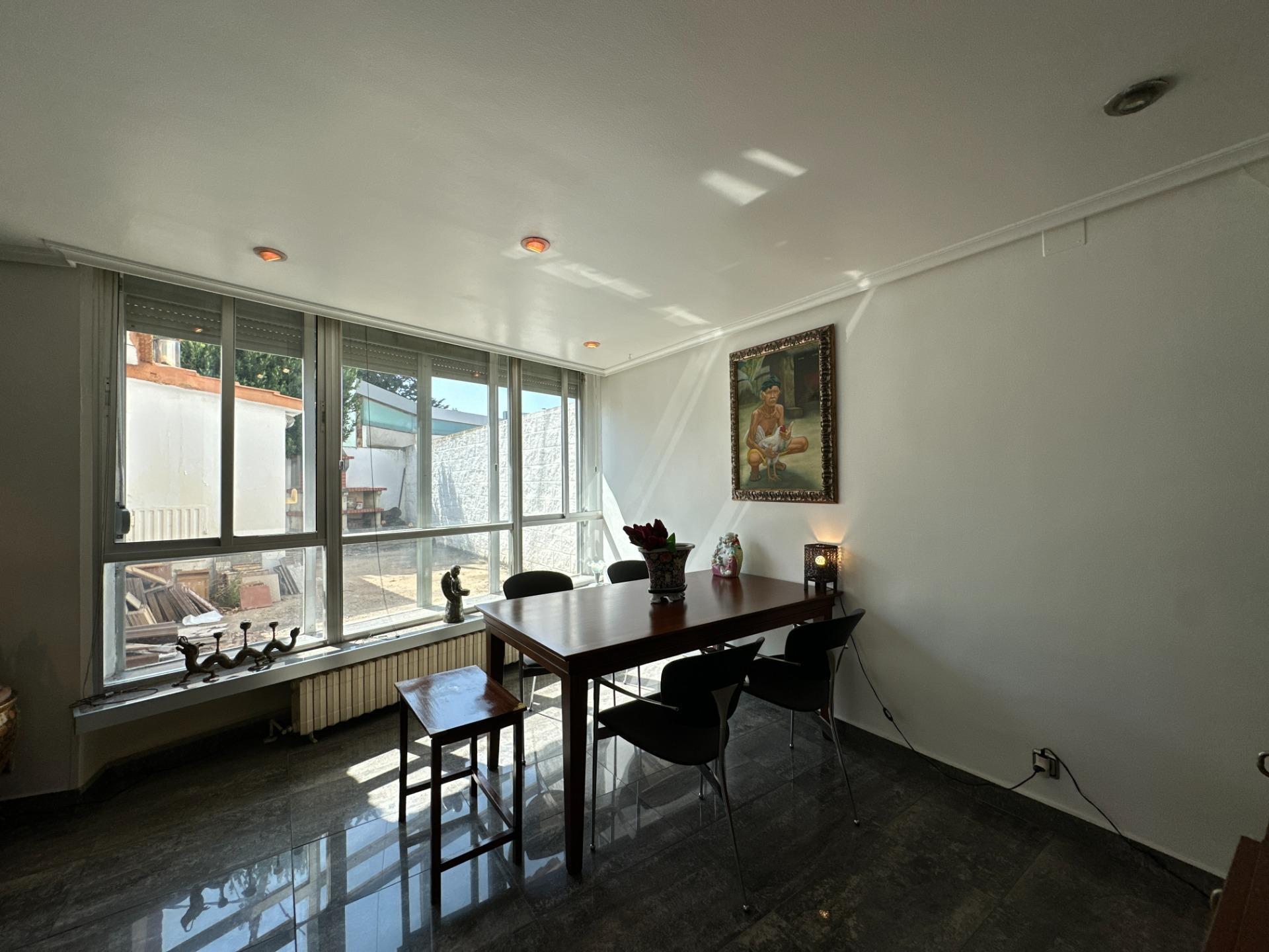 Villa in Zaragoza