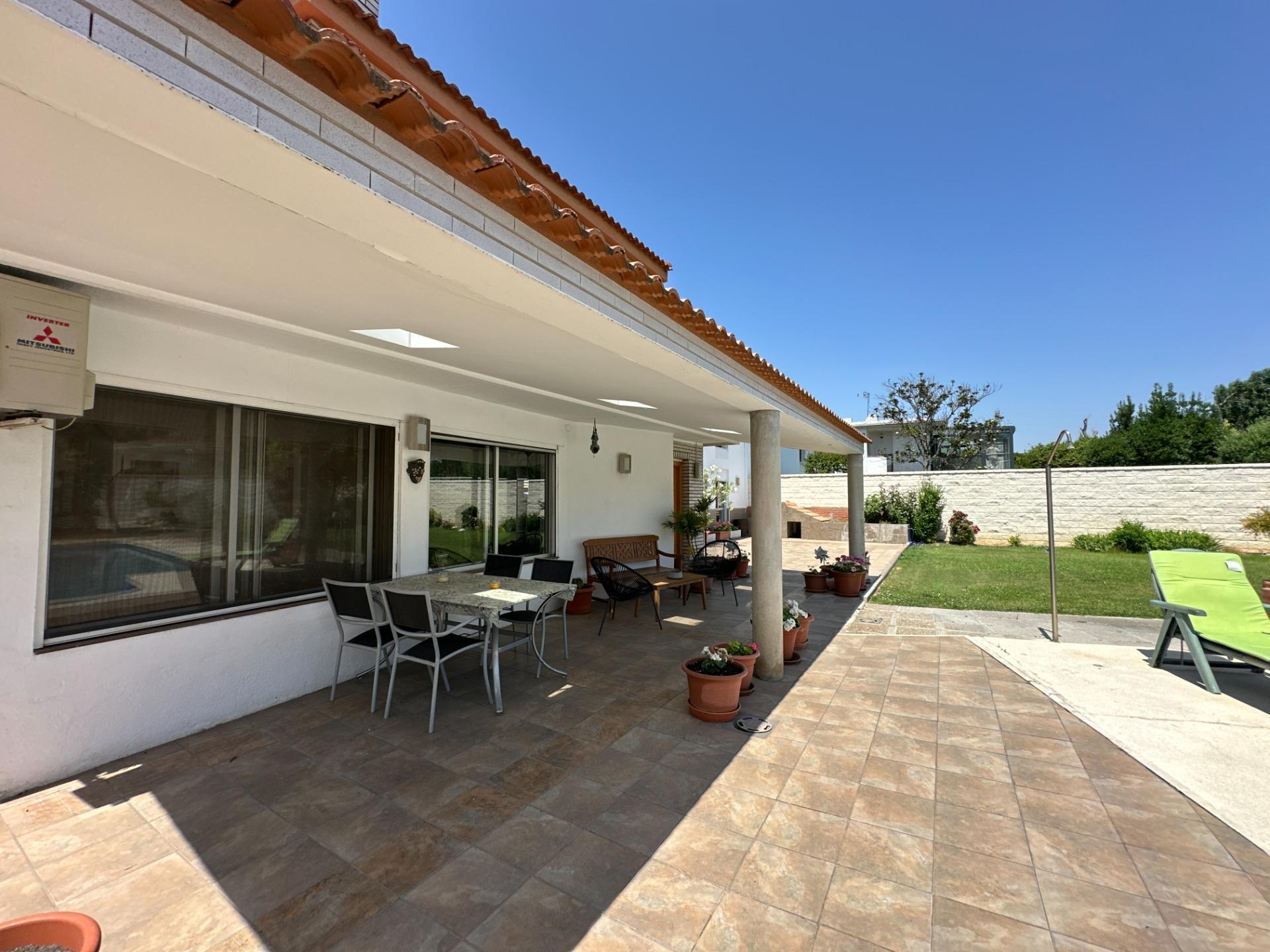 Villa in Zaragoza