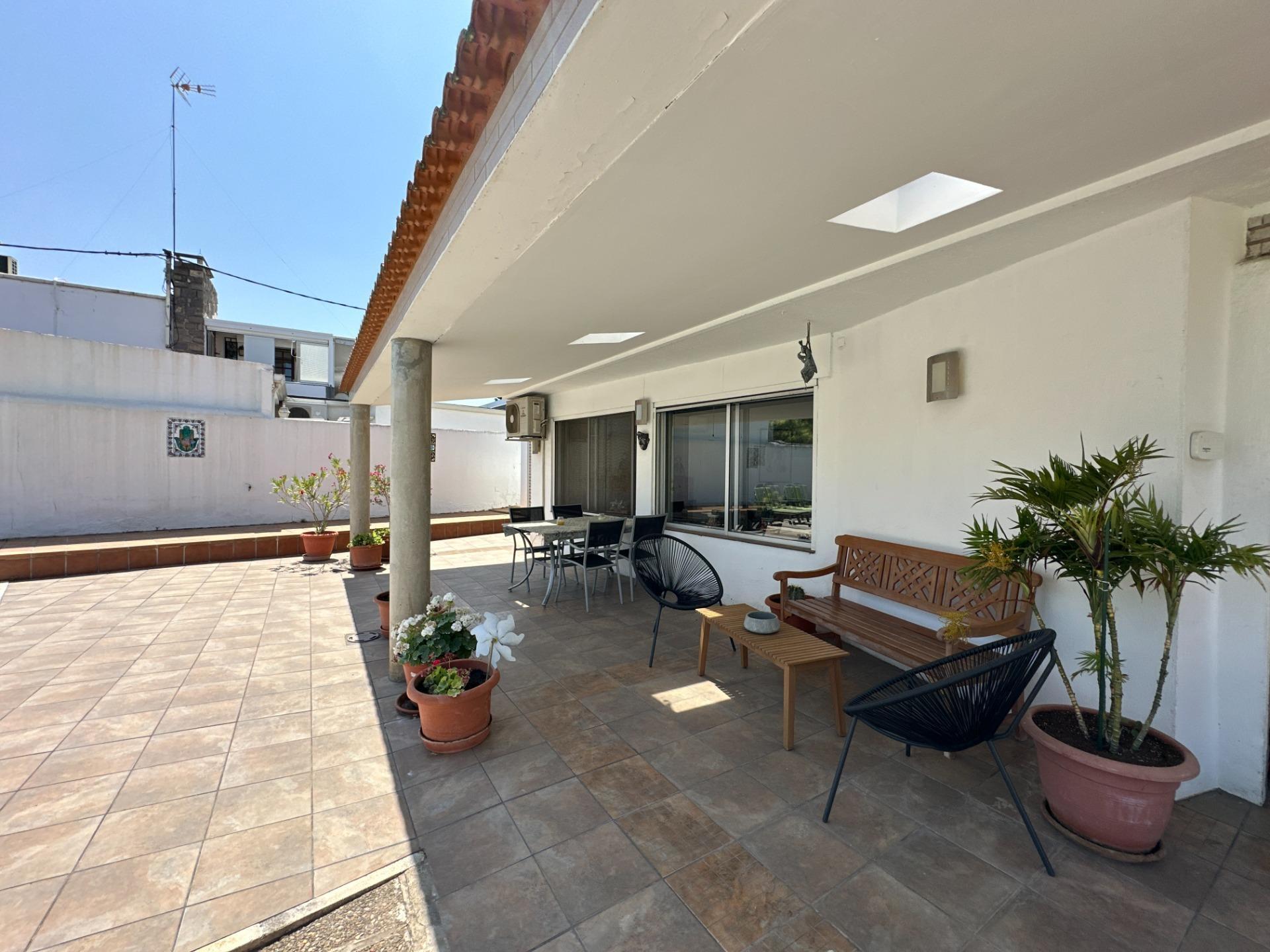 Villa in Zaragoza