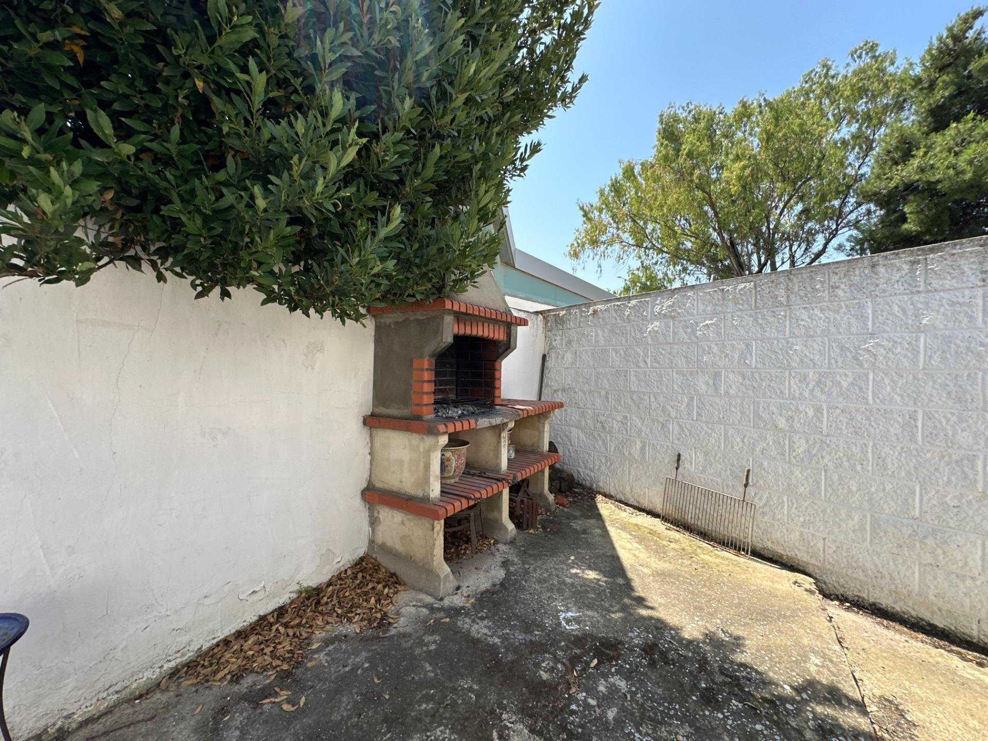 Villa in Zaragoza