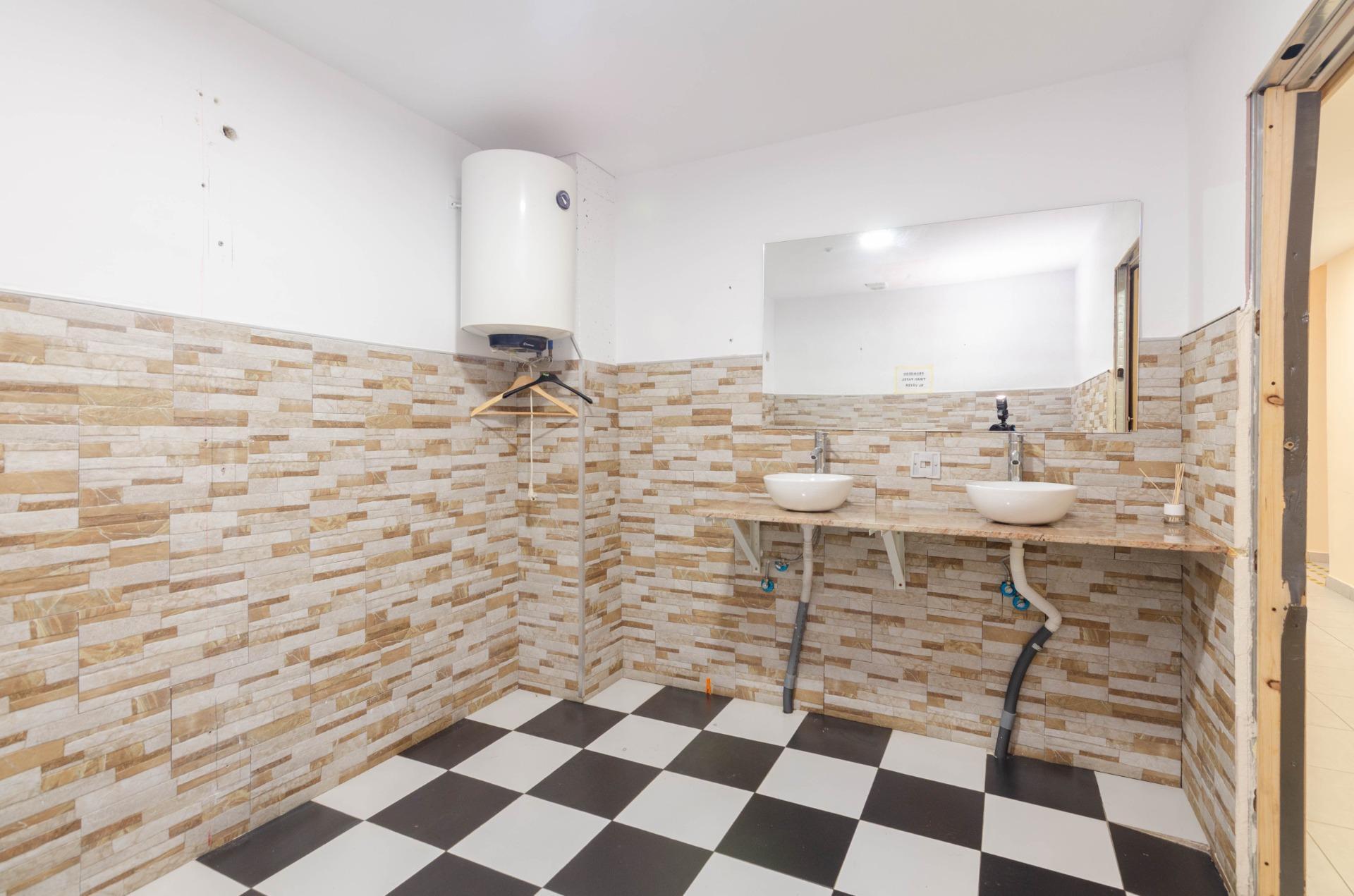 Negocios-Venta-Oviedo-1900511-Foto-9