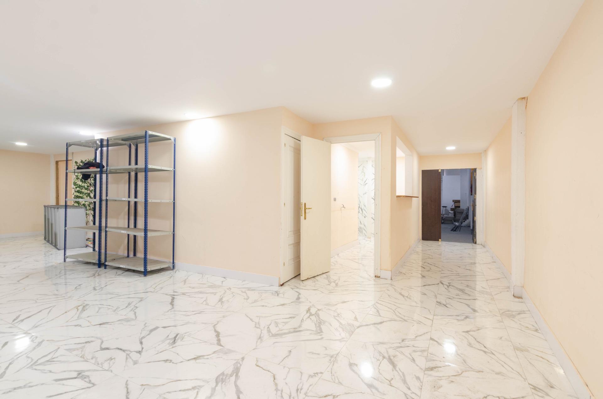 Negocios-Venta-Oviedo-1900511-Foto-13