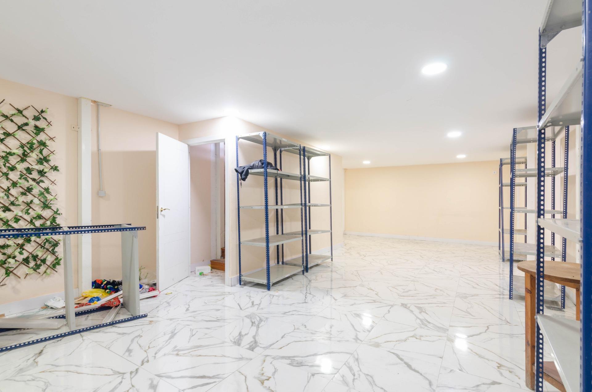 Negocios-Venta-Oviedo-1900511-Foto-11