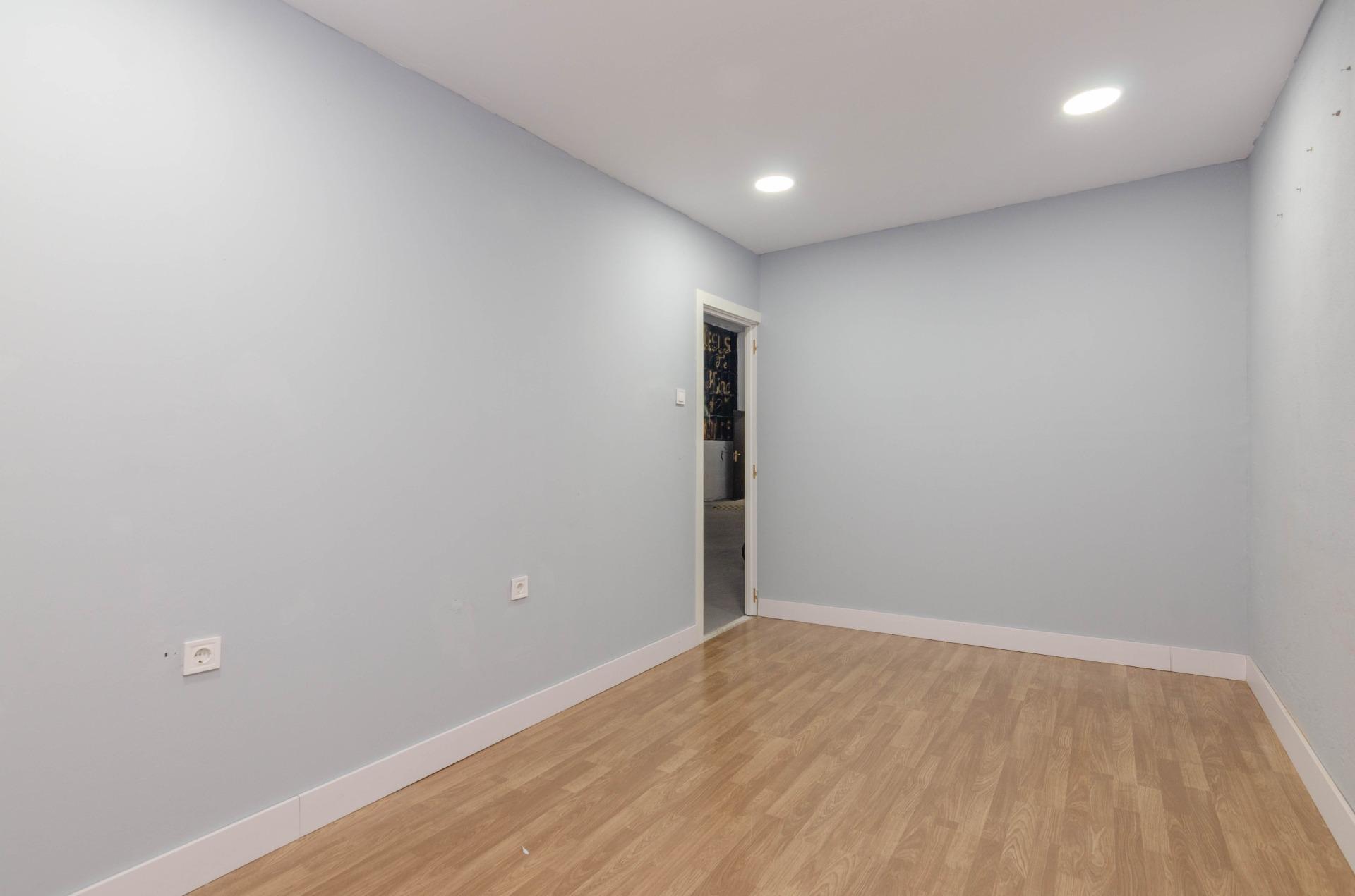 Negocios-Venta-Oviedo-1900511-Foto-22