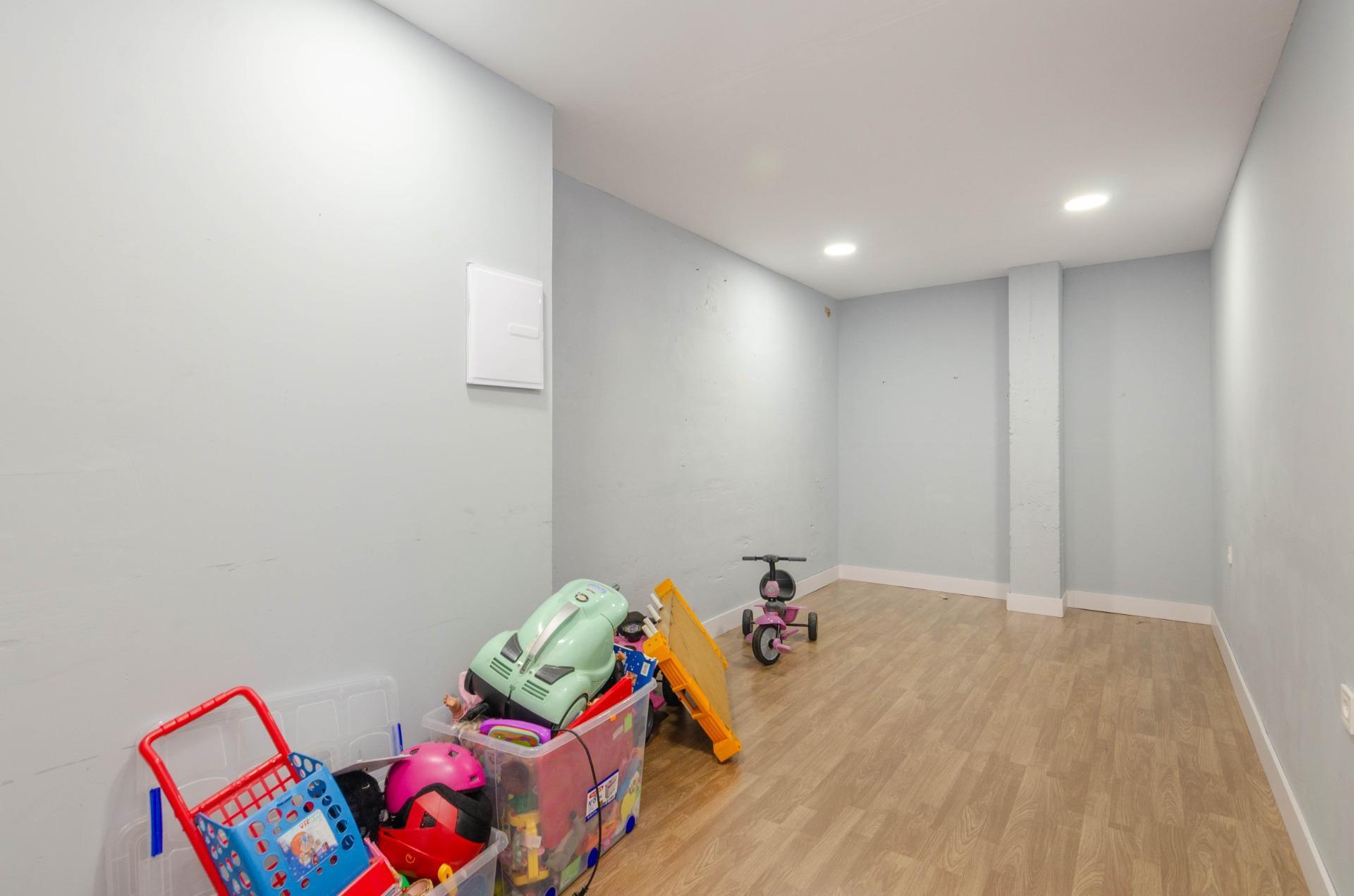 Negocios-Venta-Oviedo-1900511-Foto-25