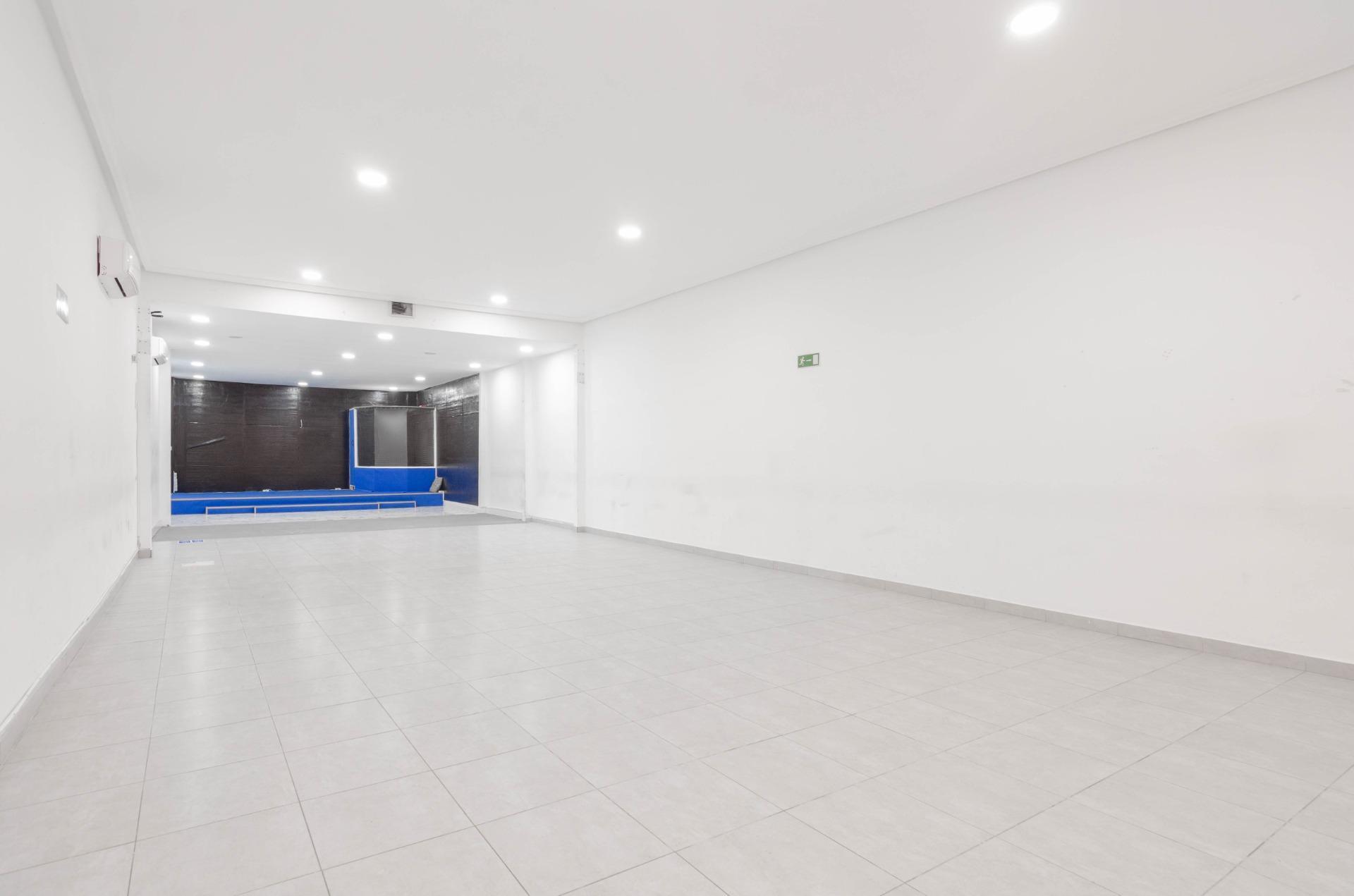 Negocios-Venta-Oviedo-1900511-Foto-31