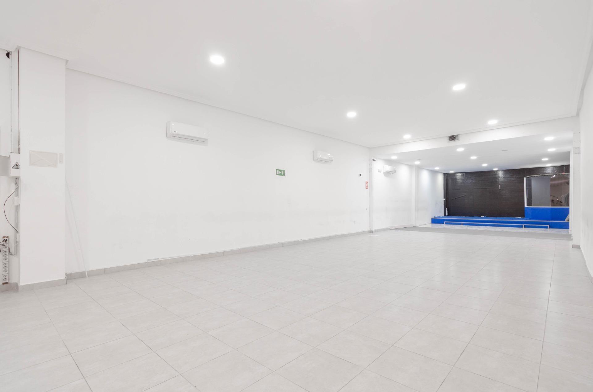 Negocios-Venta-Oviedo-1900511-Foto-32