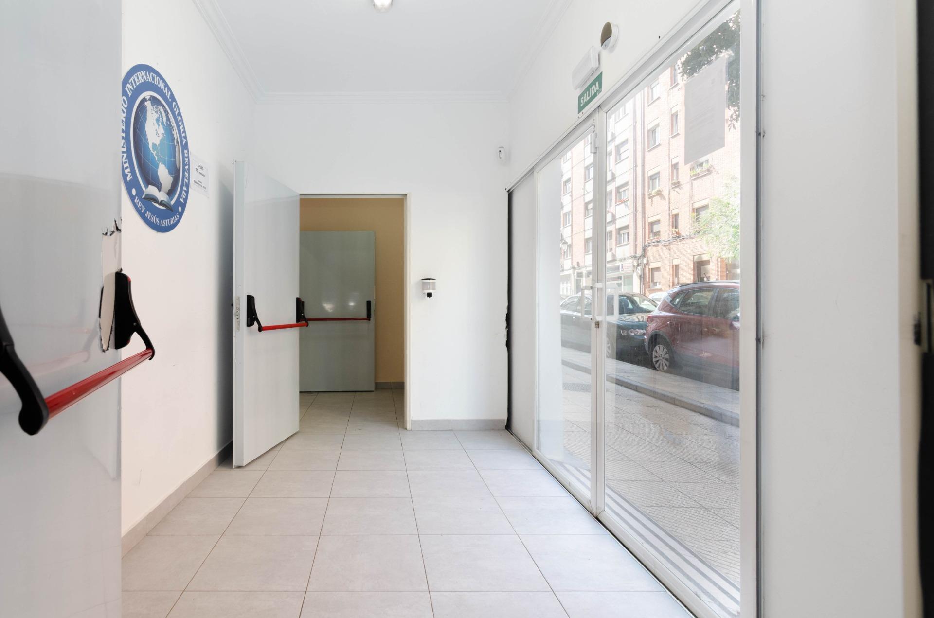 Negocios-Venta-Oviedo-1900511-Foto-38