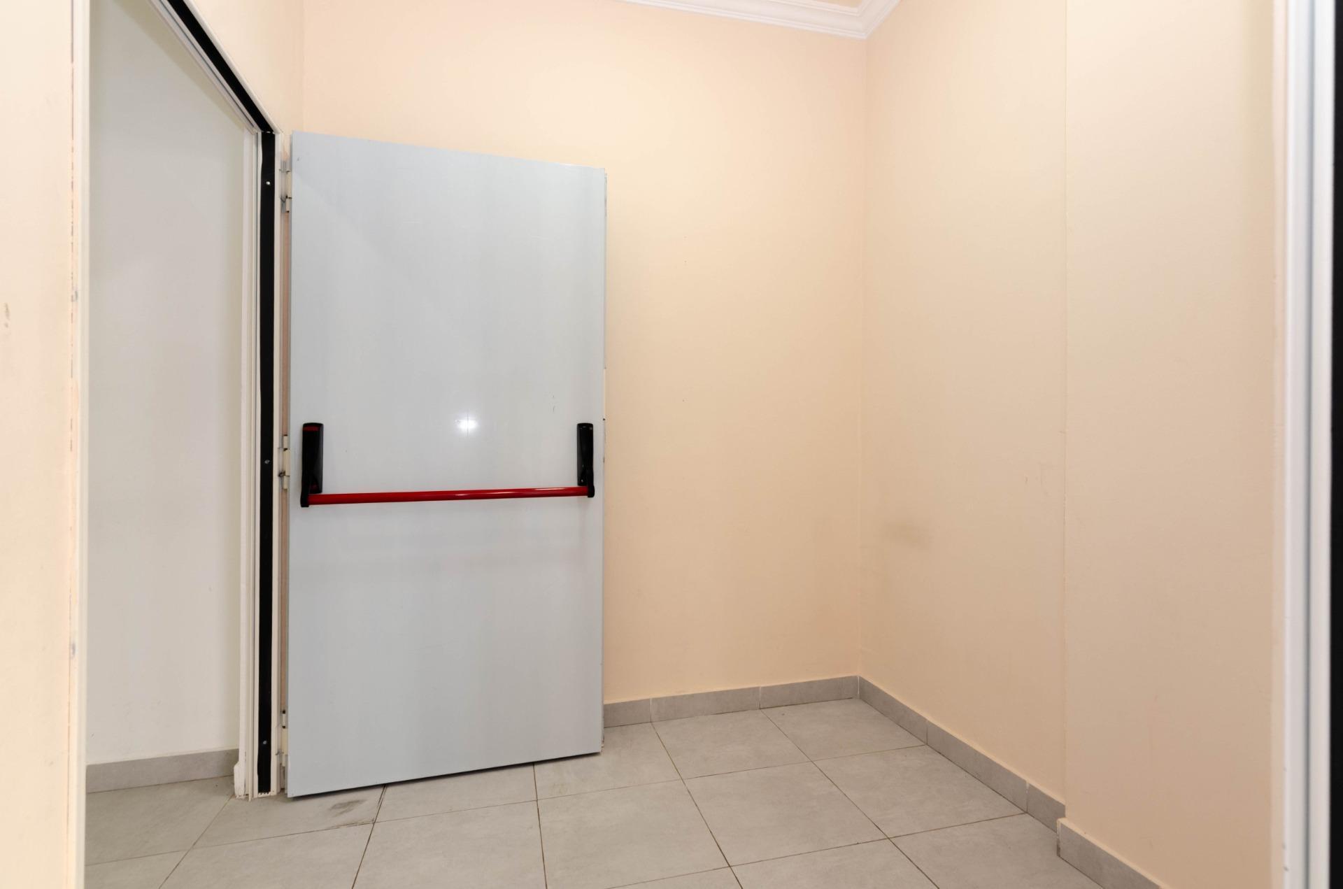 Negocios-Venta-Oviedo-1900511-Foto-39
