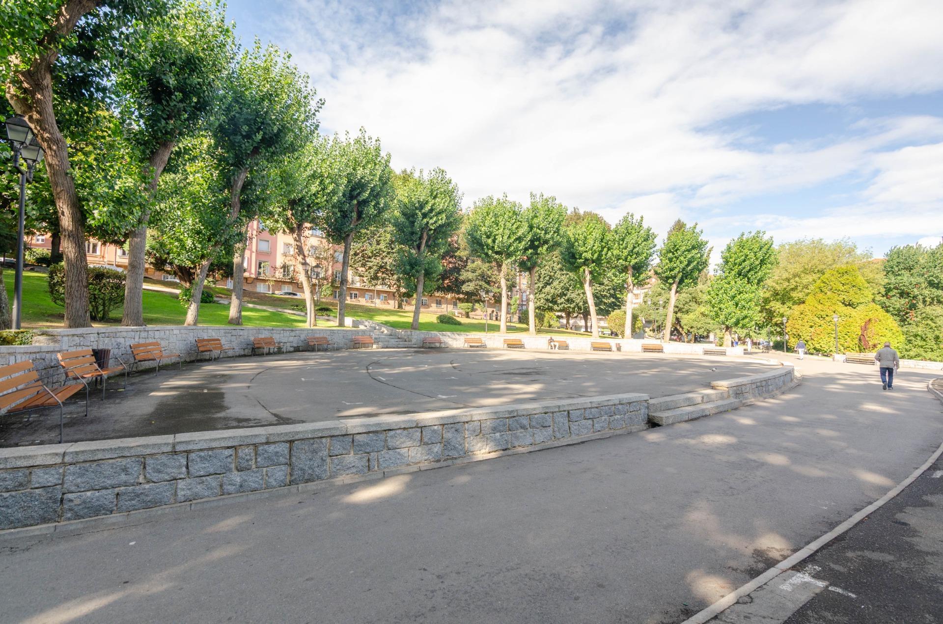 Negocios-Venta-Oviedo-1900511-Foto-40