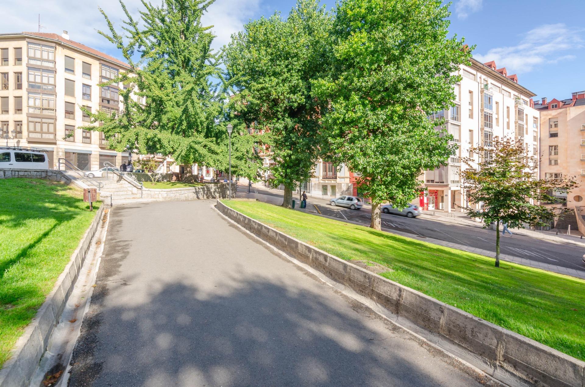 Negocios-Venta-Oviedo-1900511-Foto-43