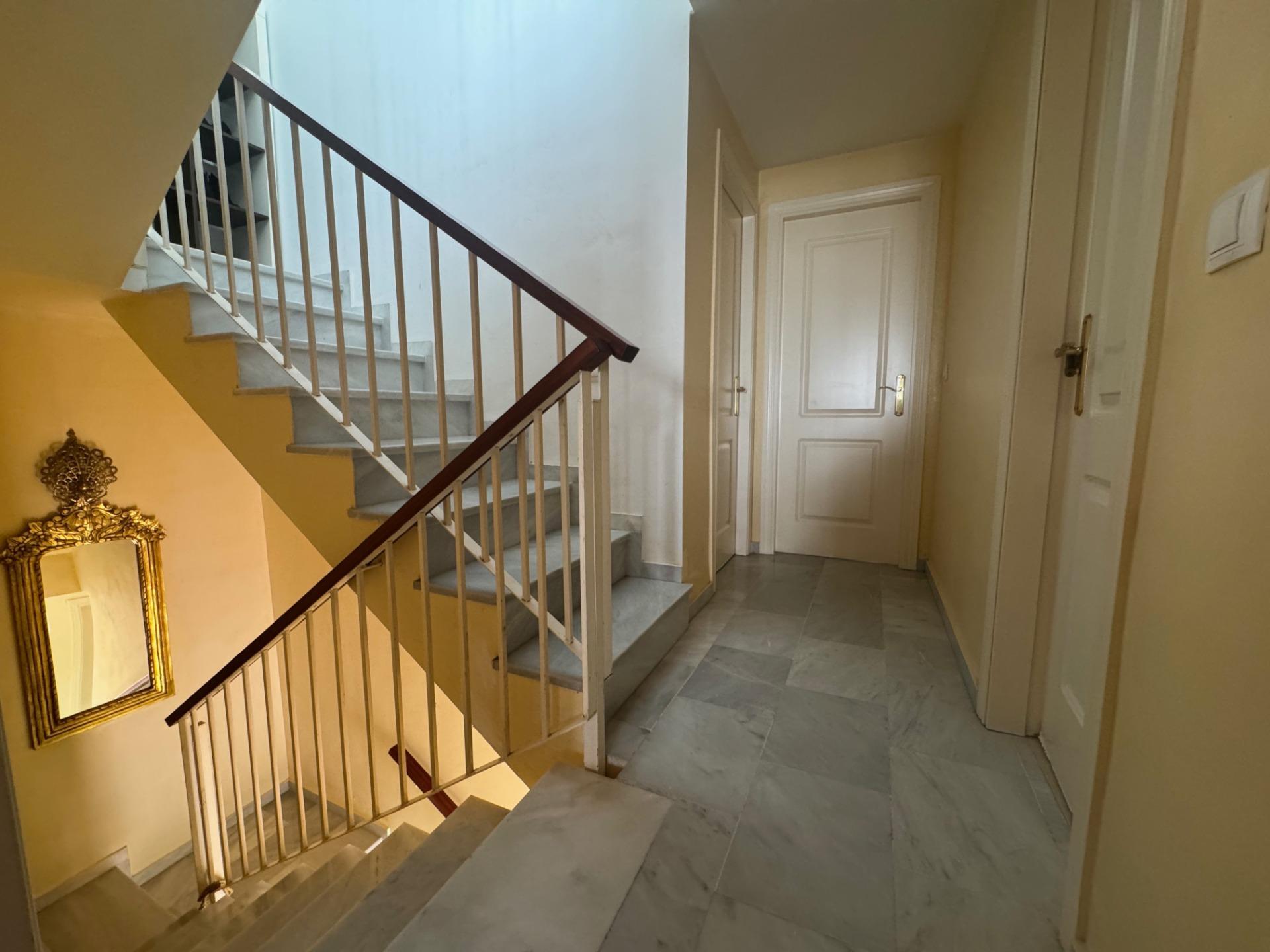 Villa in Gines