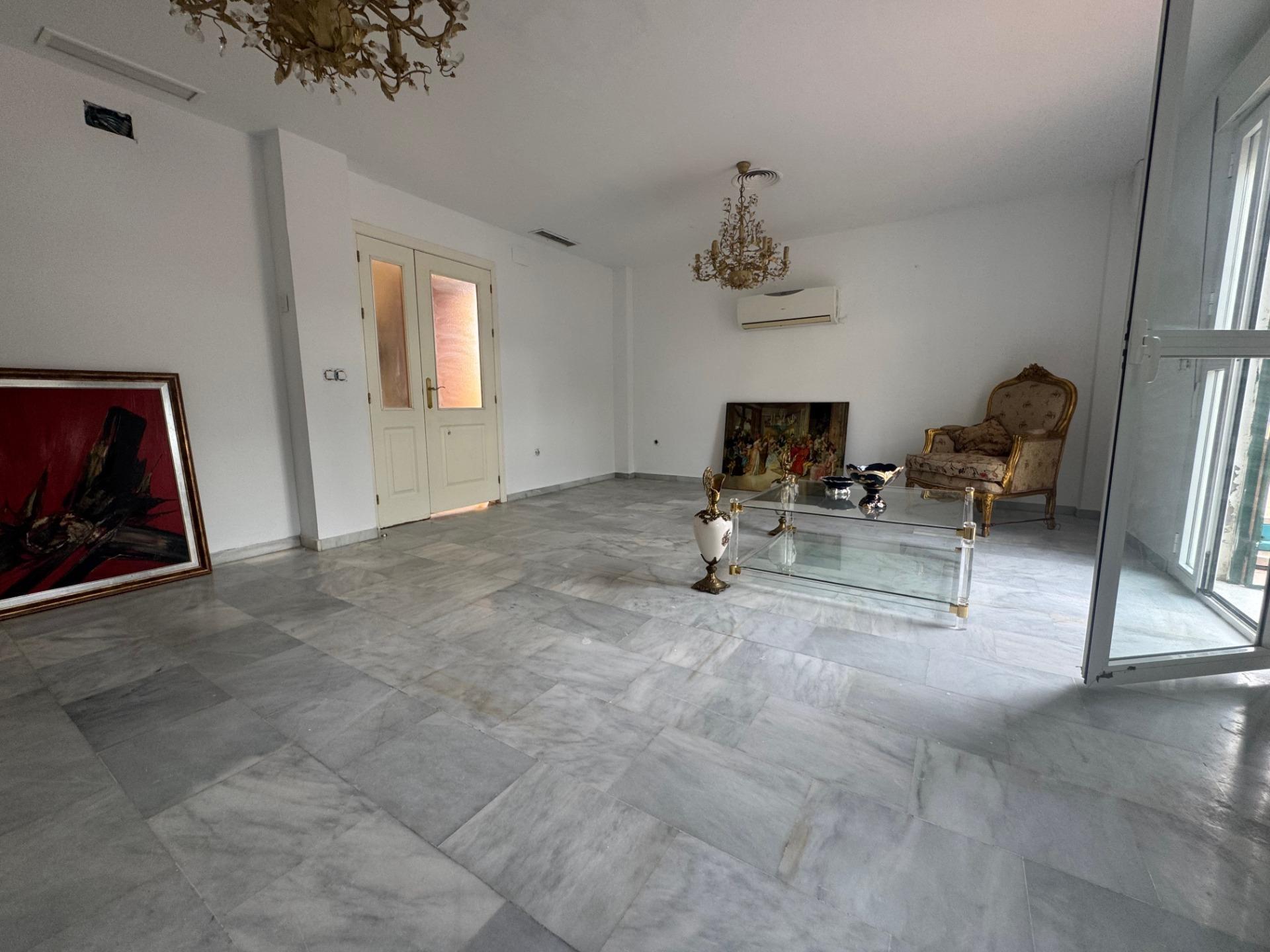 Villa in Gines