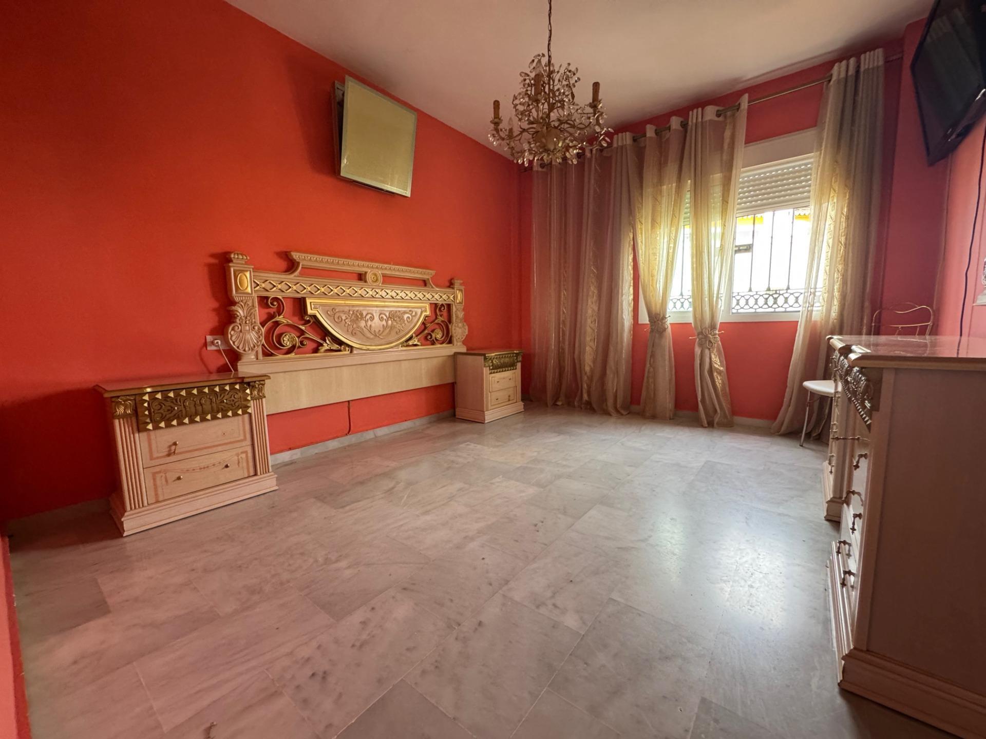 Villa in Gines