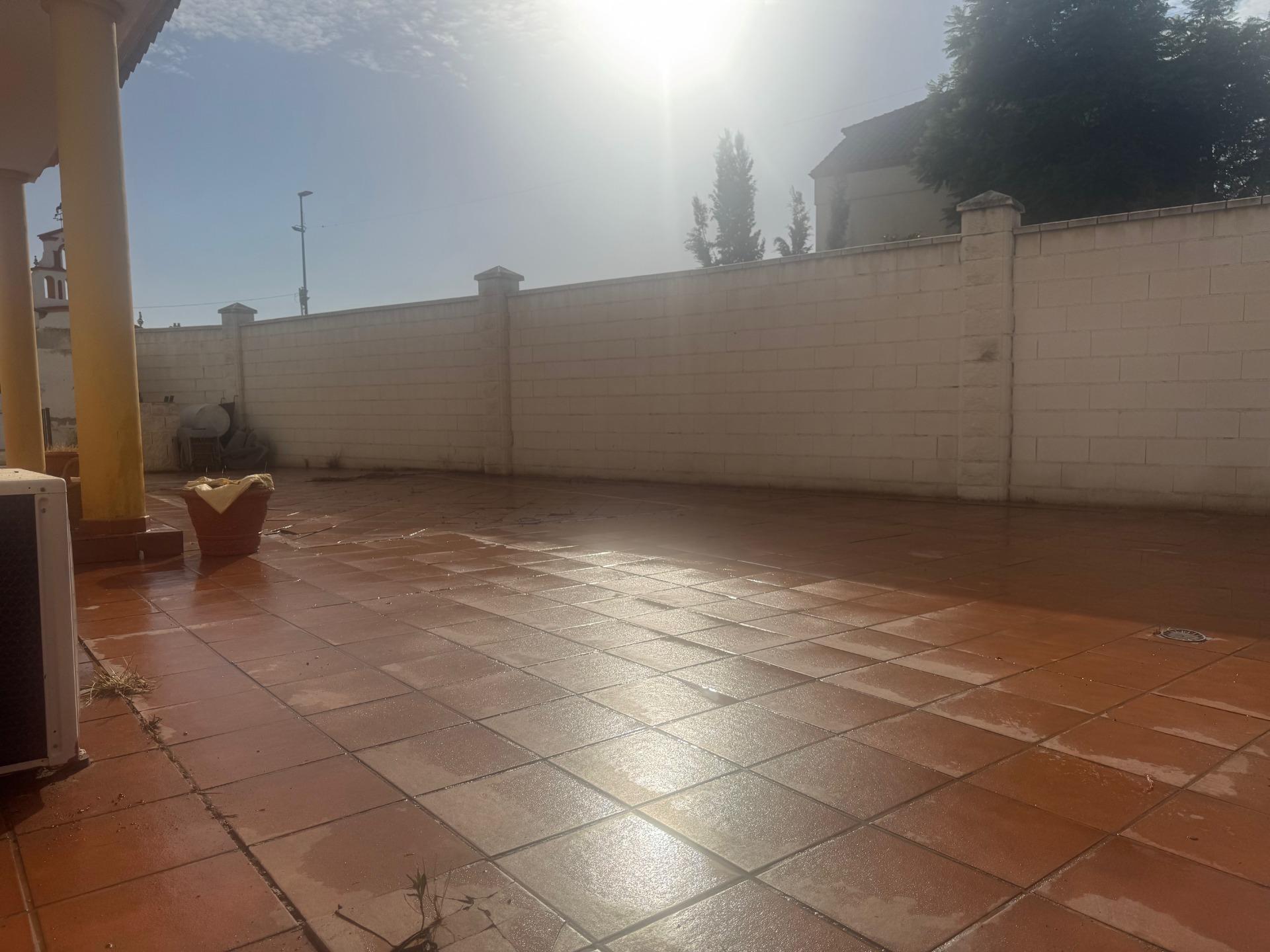 Villa in Gines