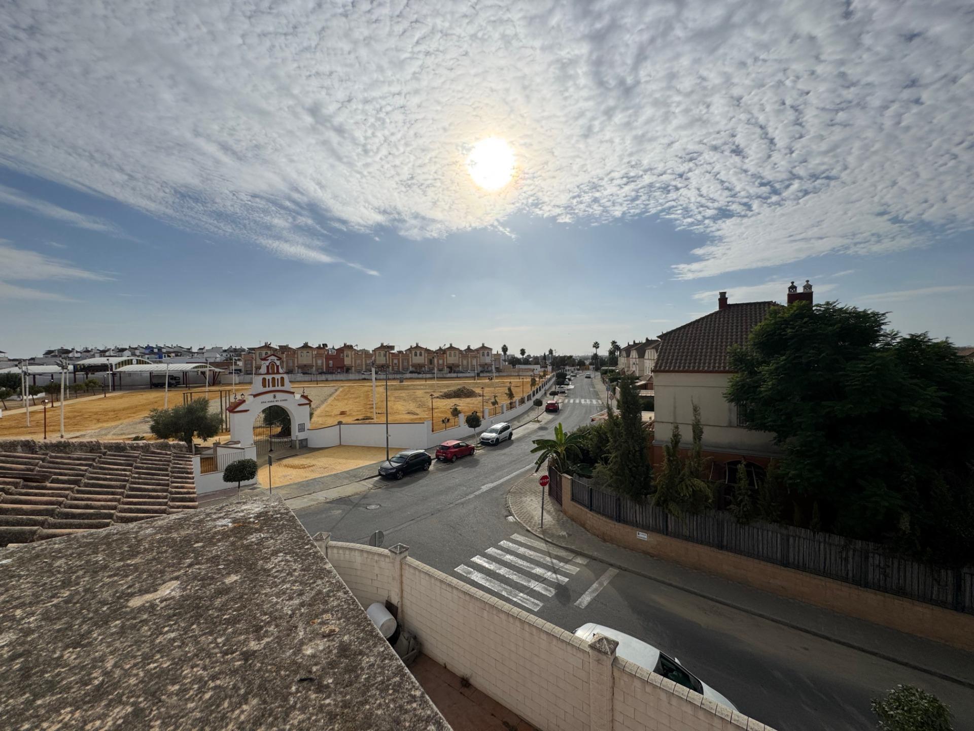 Villa in Gines