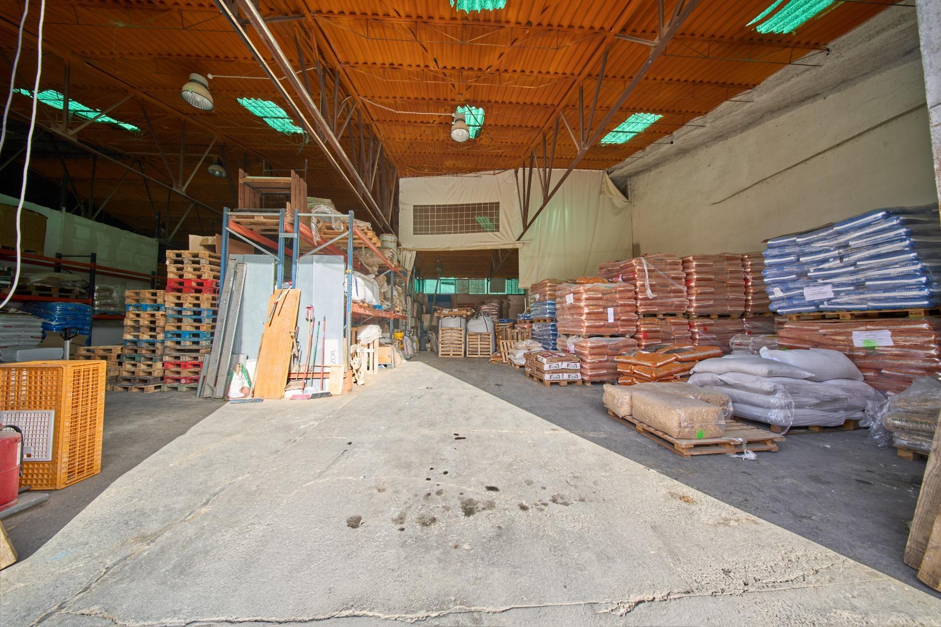 Naves-Venta-Atarfe-1905059-Foto-37