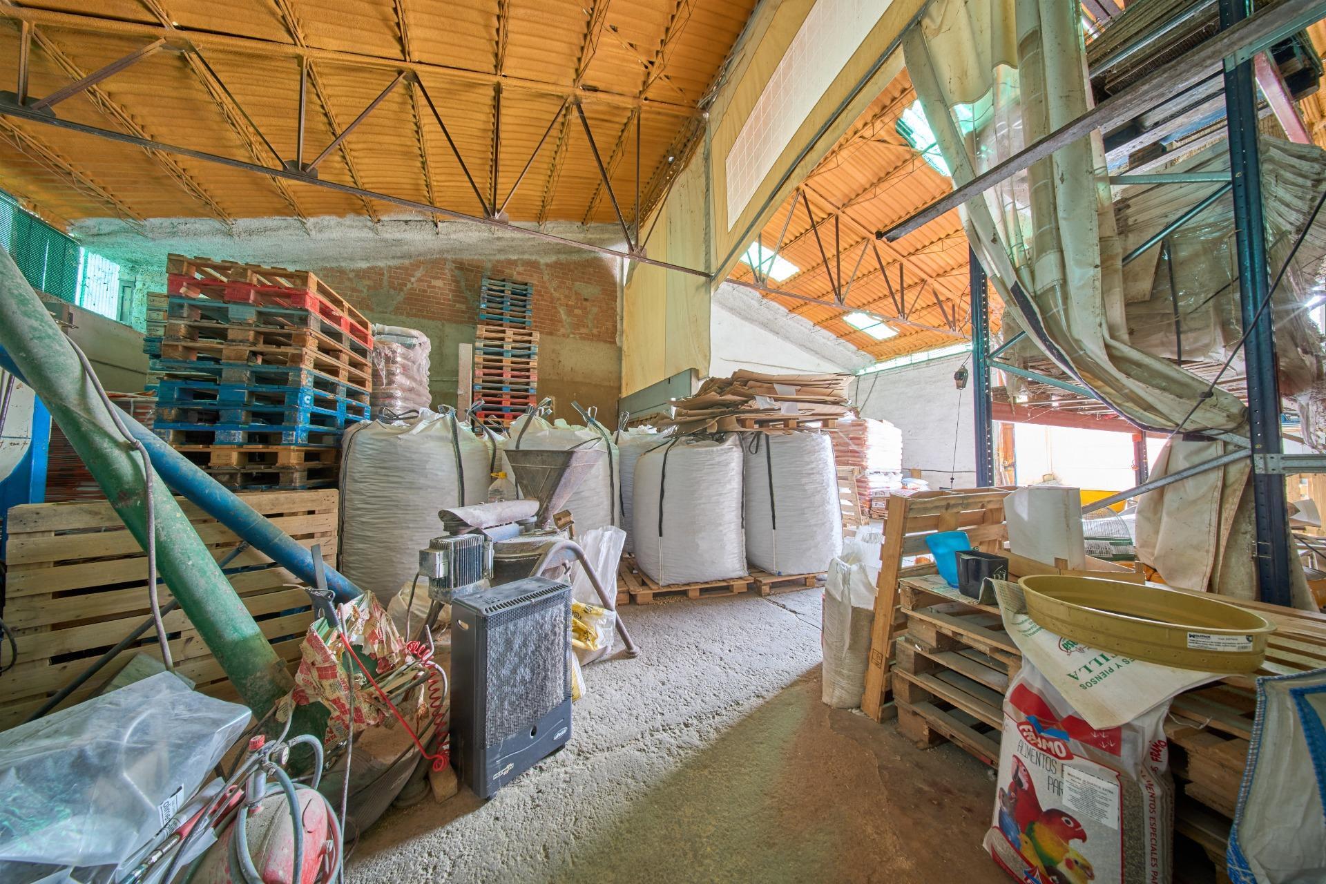 Naves-Venta-Atarfe-1905059-Foto-38