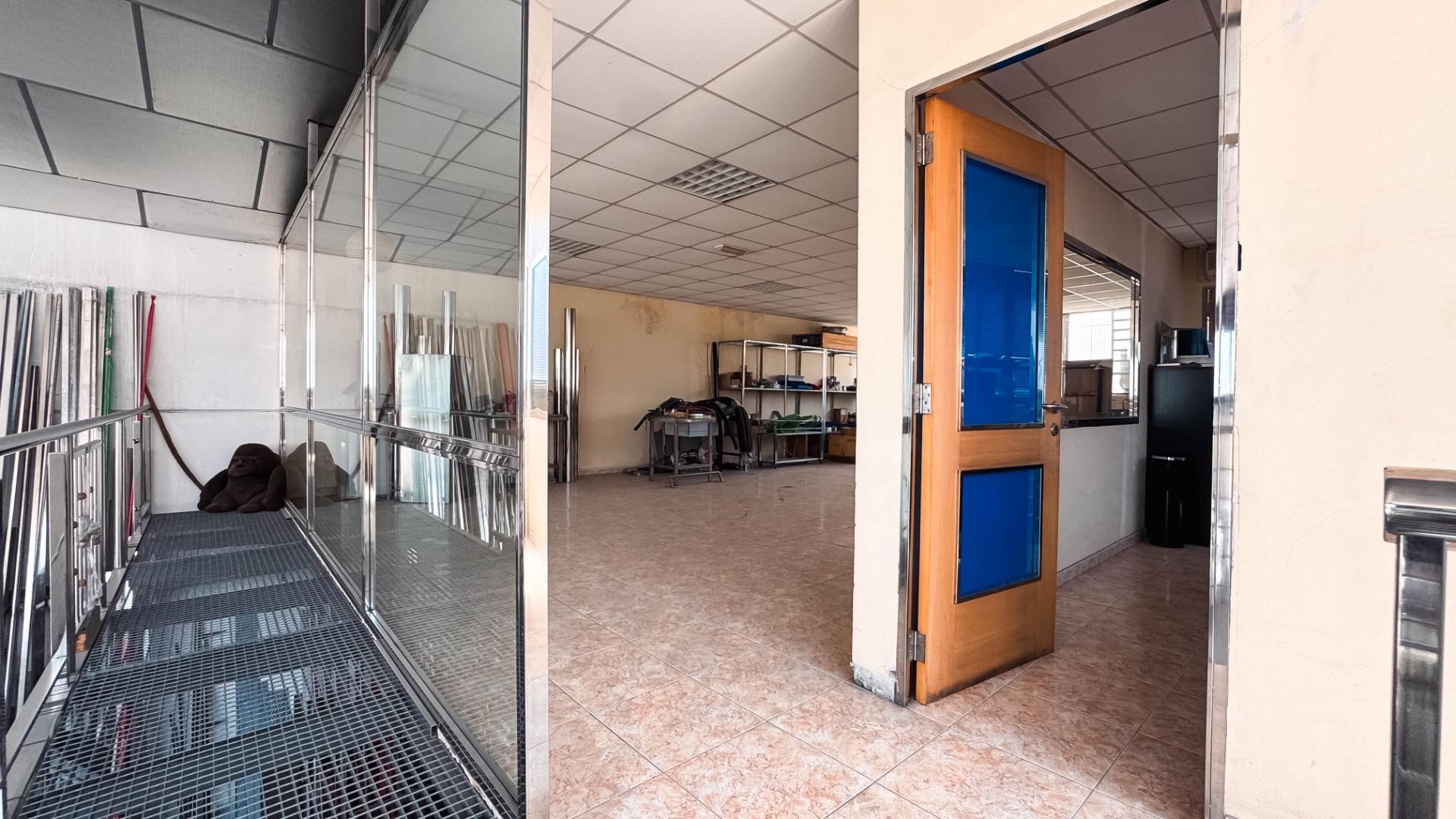 Naves-Venta-Finestrat-1978420-Foto-7