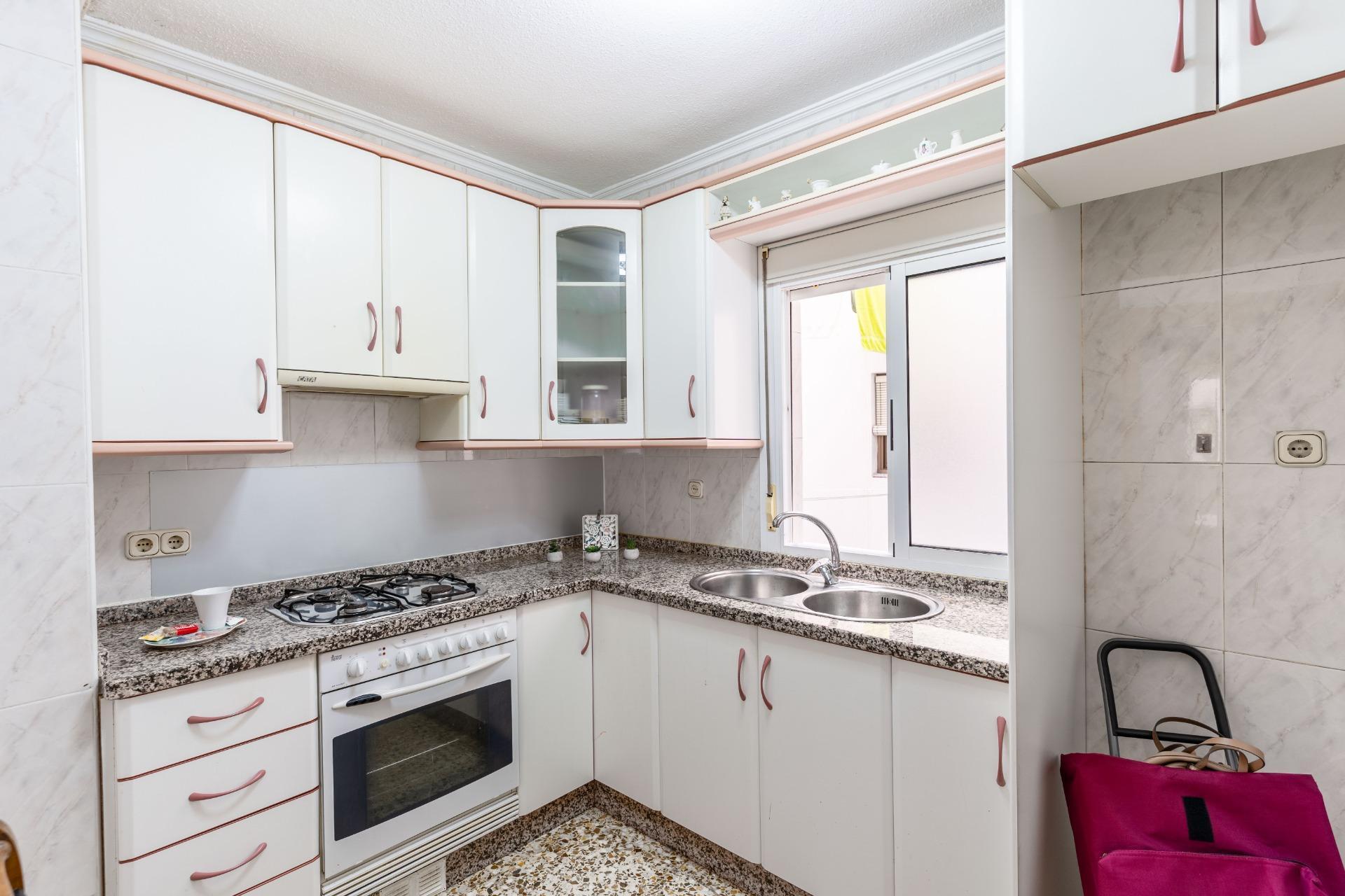 Piso en Venta en Carretera de Ronda, Almería ? Ubicación Estratégica Frente a los Juzgados