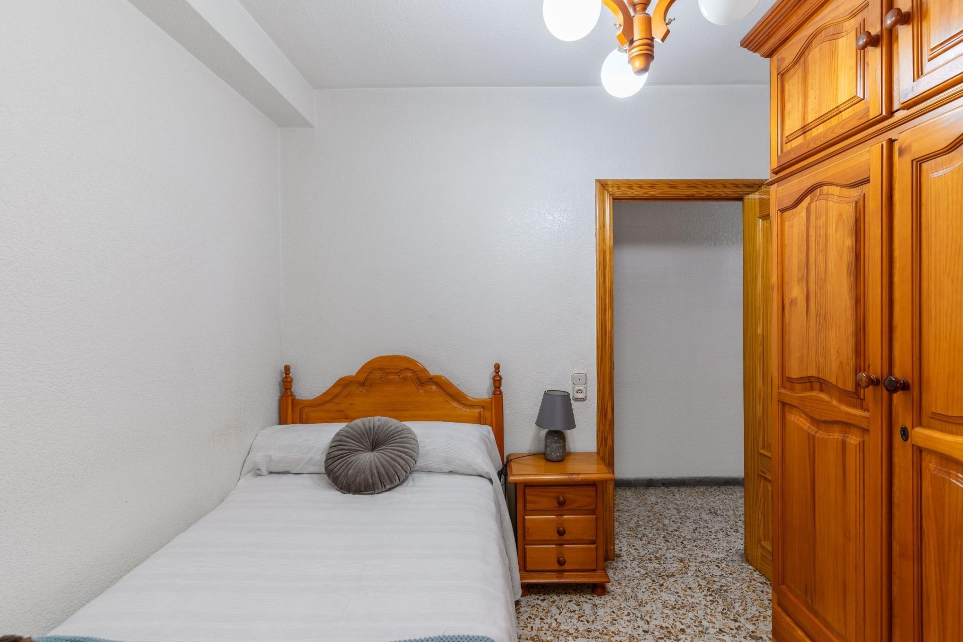 Piso en Venta en Carretera de Ronda, Almería ? Ubicación Estratégica Frente a los Juzgados