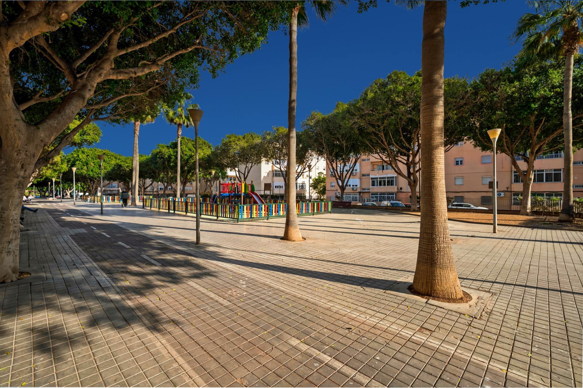 Garajes-Venta-AlmerÃa-1681660-Foto-8