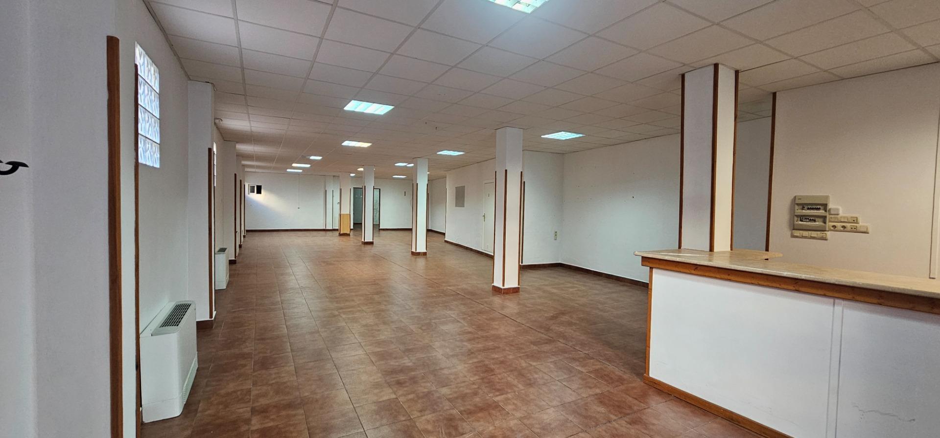 Negocios-Venta-La Almunia de Doña Godina-1884862-Foto-1