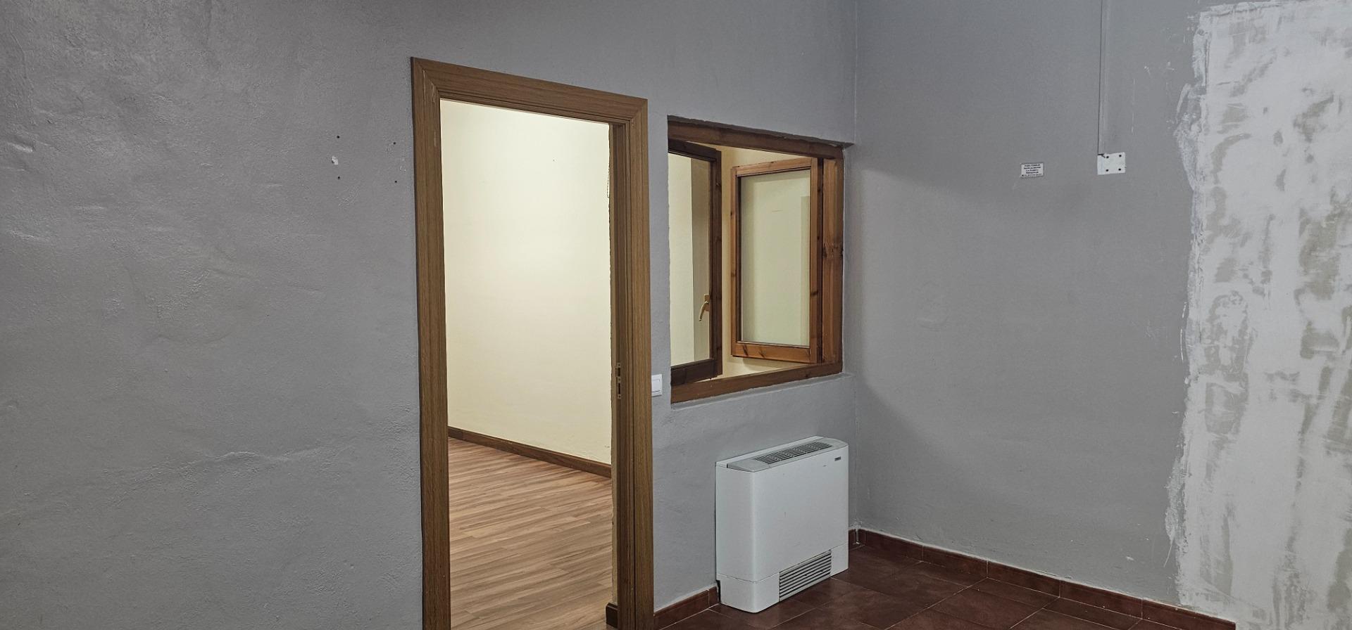 Negocios-Venta-La Almunia de Doña Godina-1884862-Foto-10