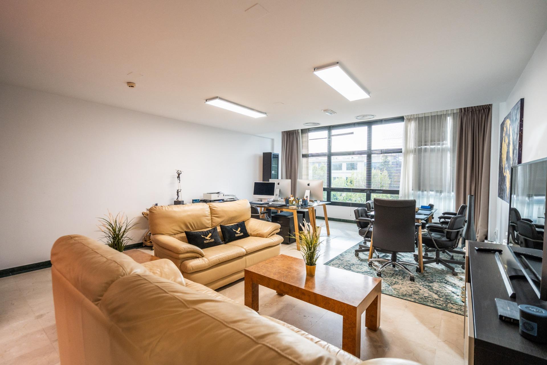 Oficinas-Venta-Las Rozas de Madrid-1904810-Foto-2